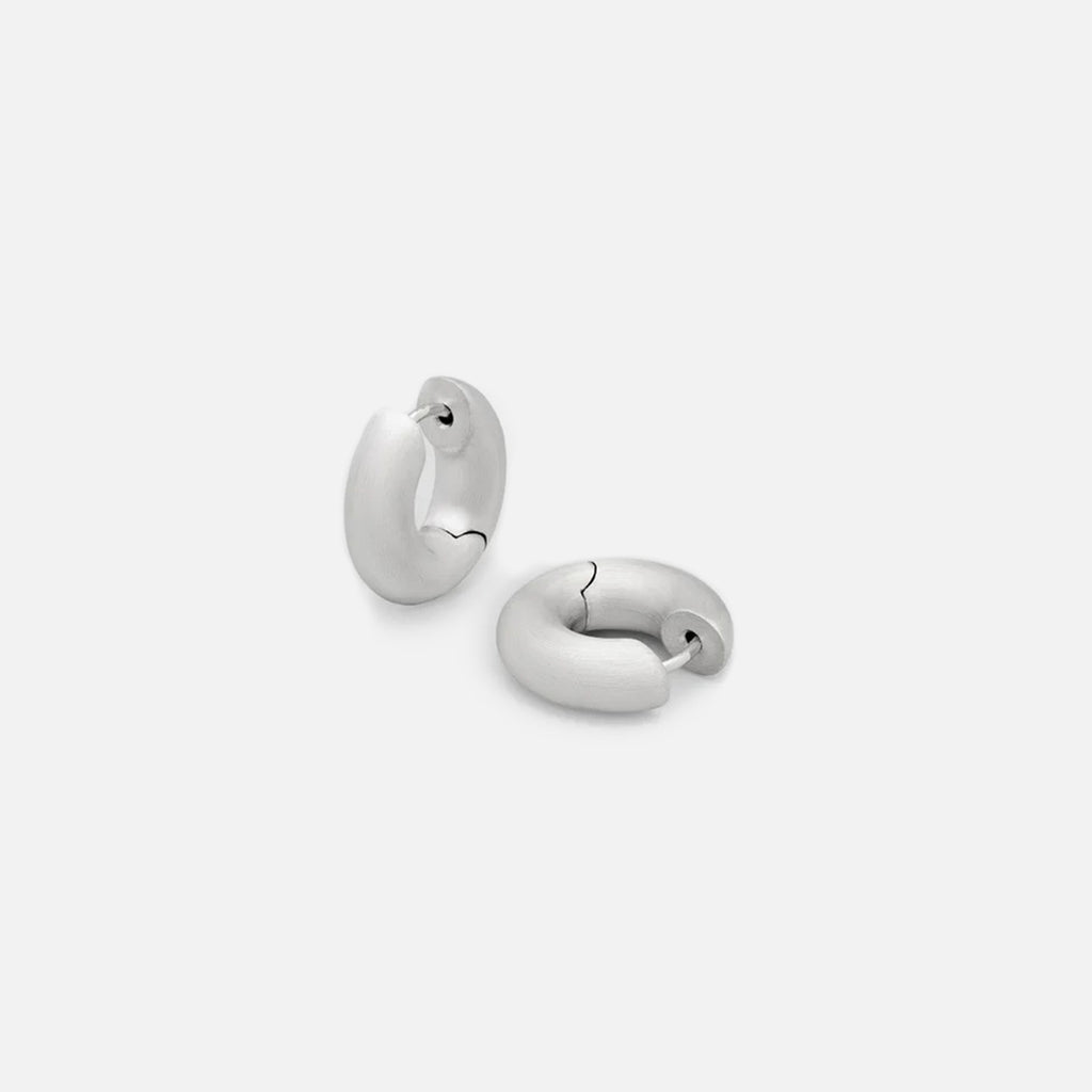 Tom Wood Chunky Hoops Satin Small - Silver – Kith