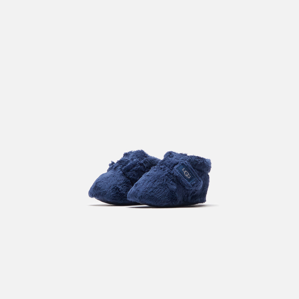 Dark blue hotsell boy uggs