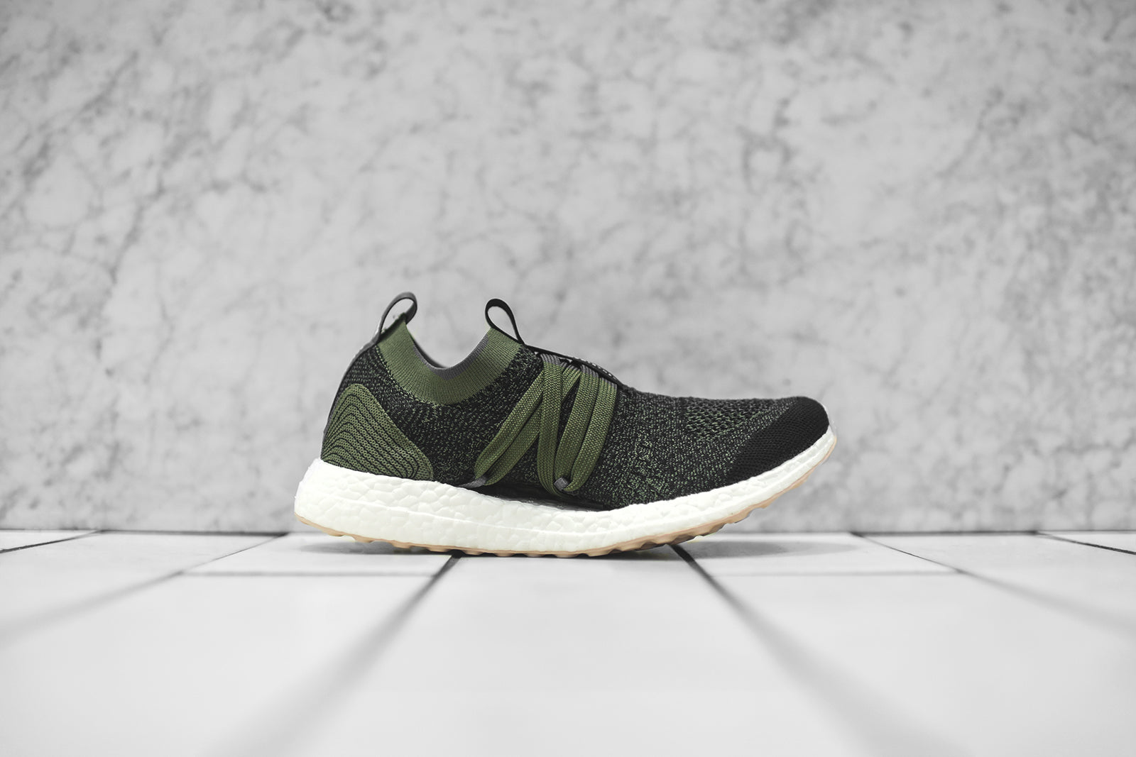 adidas by Stella McCartney WMNS UltraBoost X - Legend Blue / Green Kith adidas by Stella McCartney WMNS UltraBoost X - Legend Blue / Green Kith