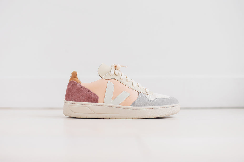 Veja on sale v10 nude