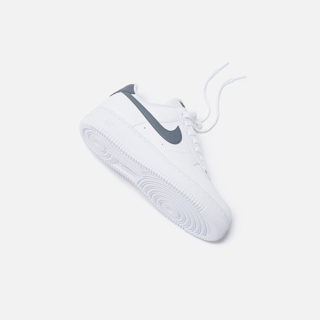 nike air force 1 07 white cool grey metallic gold