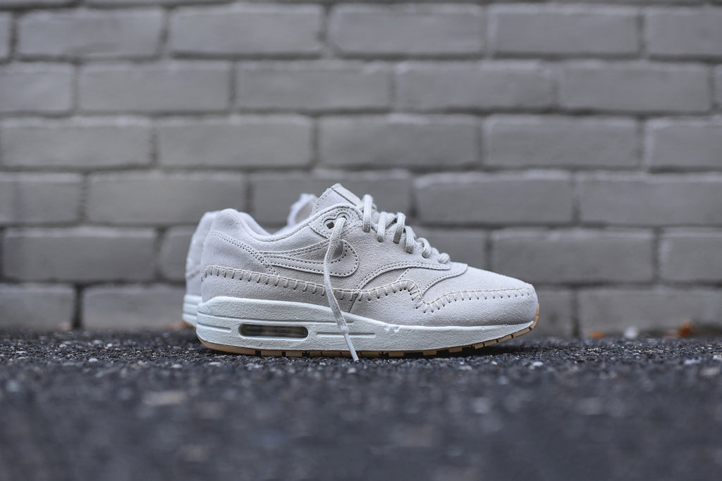 Nike WMNS Air Max 1 - Birch â Kith