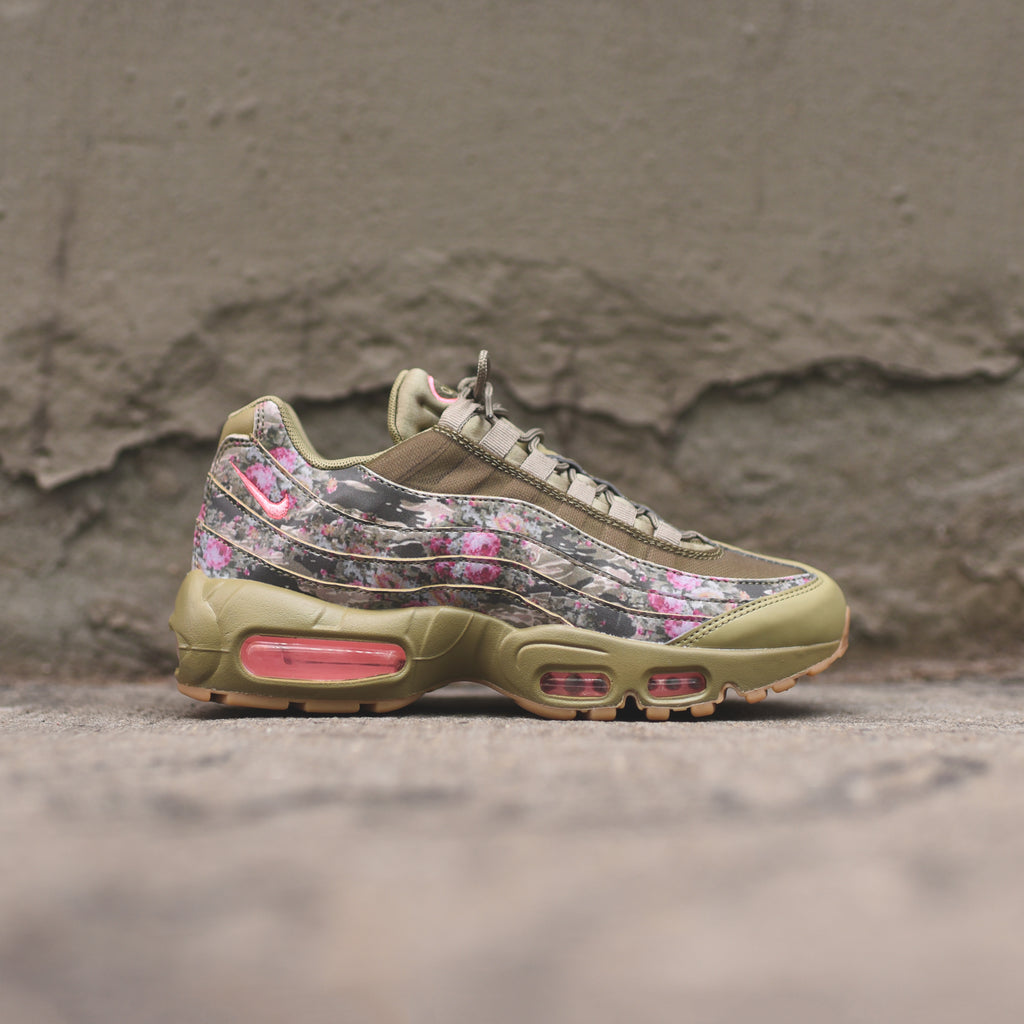Nike WMNS Air Max 95 Olive Camo Kith
