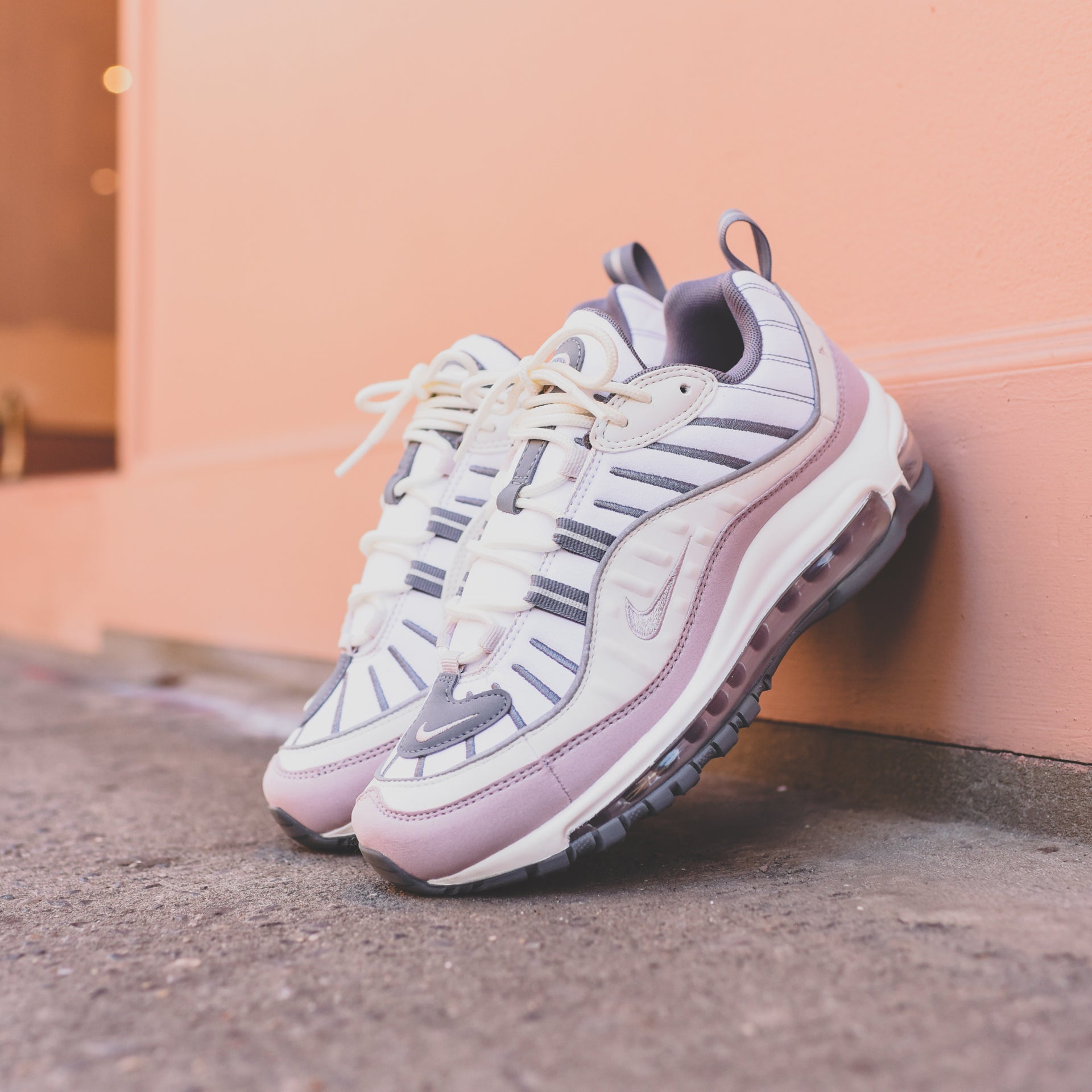 Nike WMNS Air Max 98 - Summit White / Violet Ash / Cool Grey