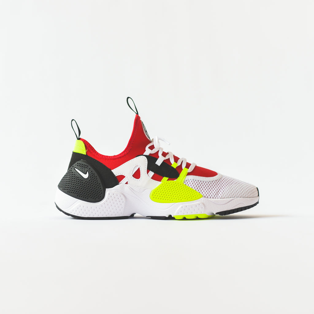 Huarache edge txt top all white