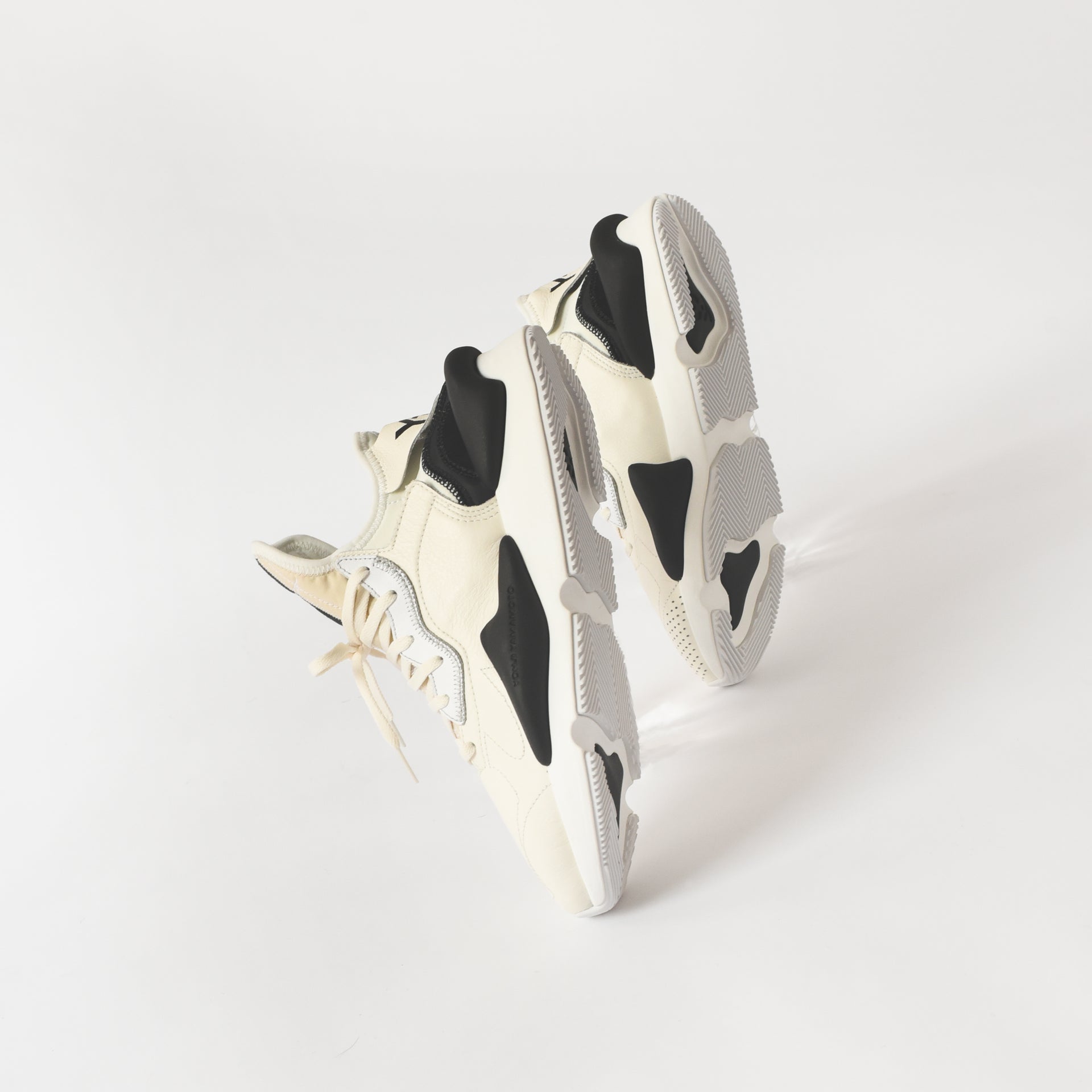 Y-3 Kaiwa - White / Black