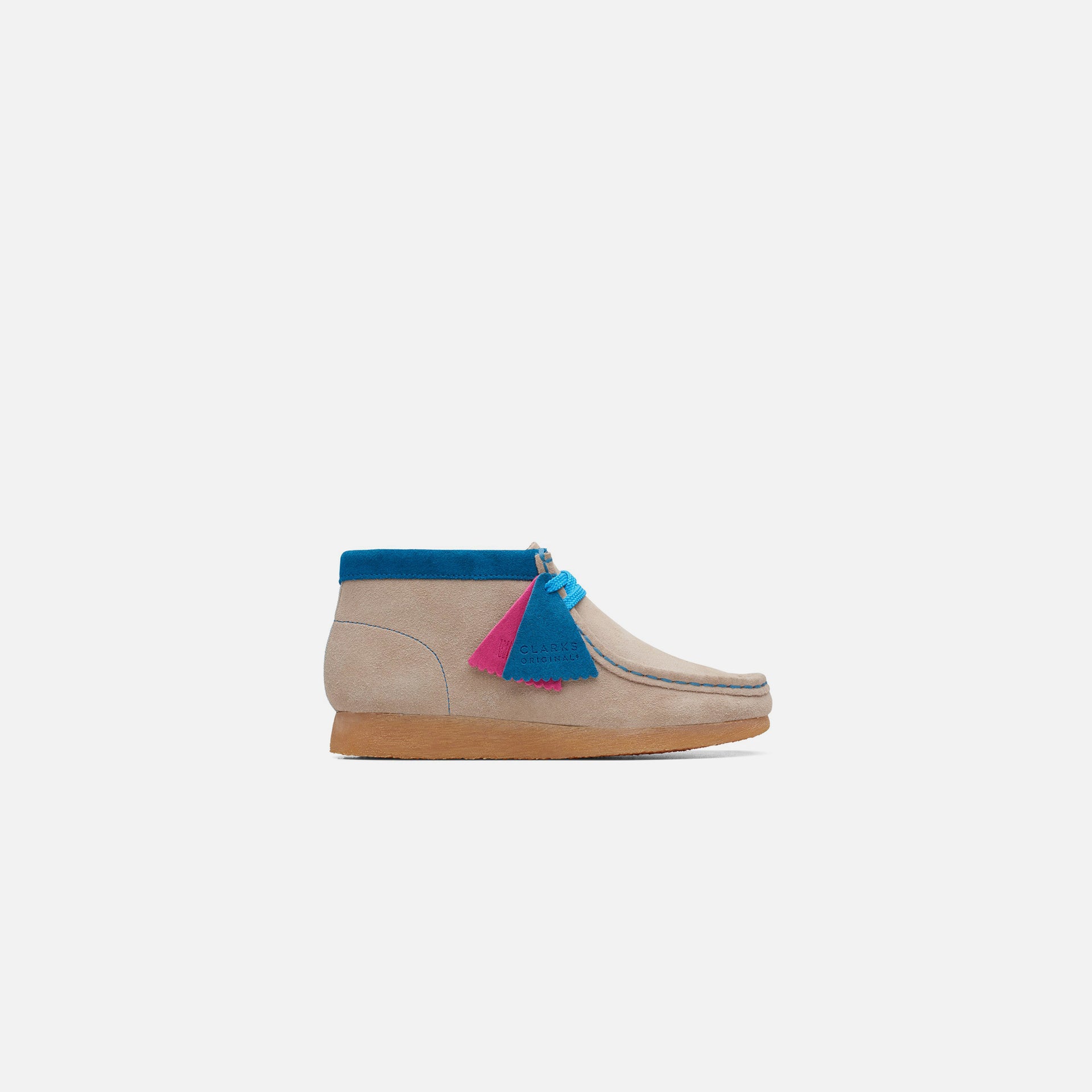 Clarks Grade School Wallabee Boot - Sand Combi