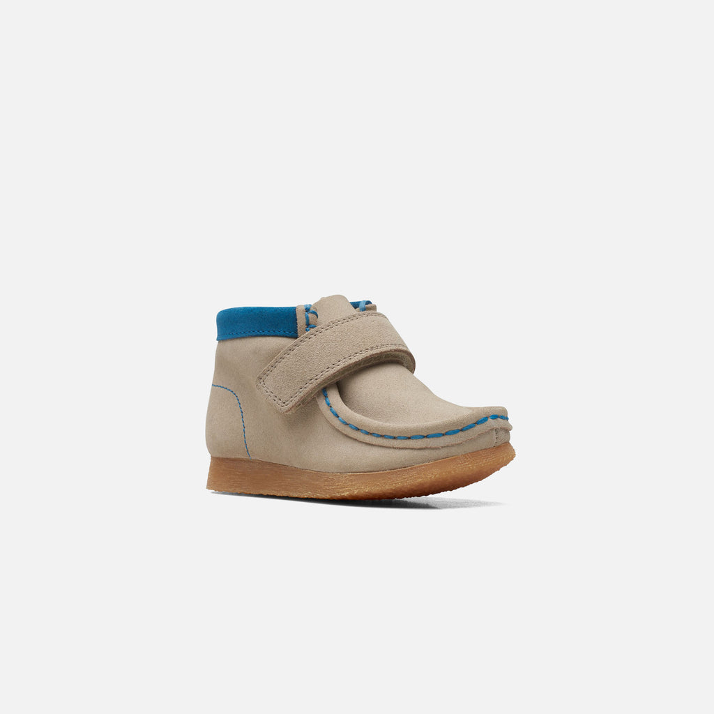 Toddler boy 2025 clarks wallabees