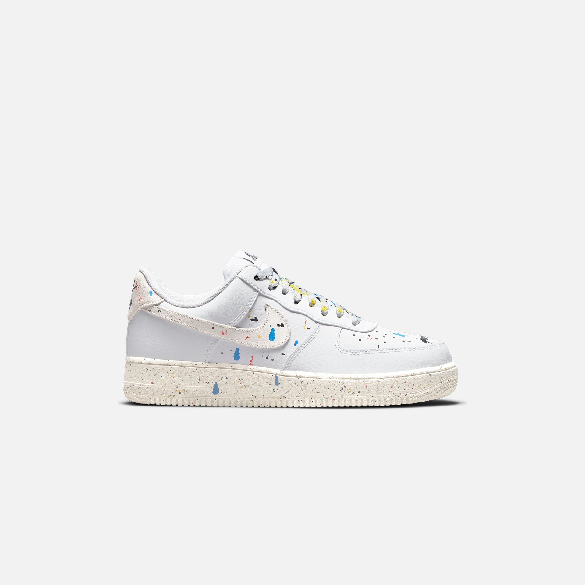 Nike Air Force 1 '07 LV8 - White / Sail / Black