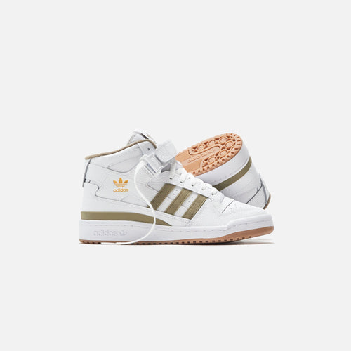 news/adidas-forum-mid-white-orbit-green-gum-4