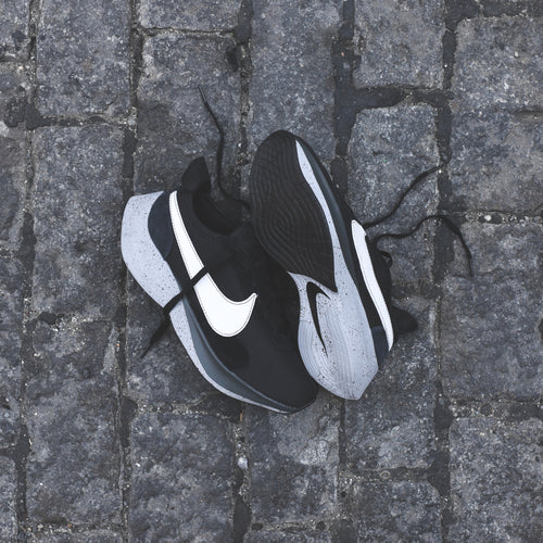 news/nike-moon-racer-pack