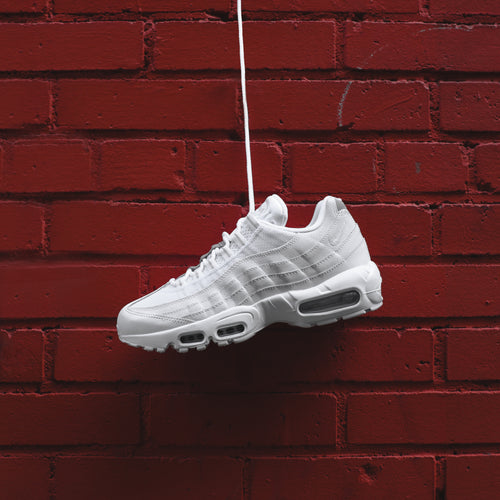 news/nike-air-max-95-essential-white-pure-platinum