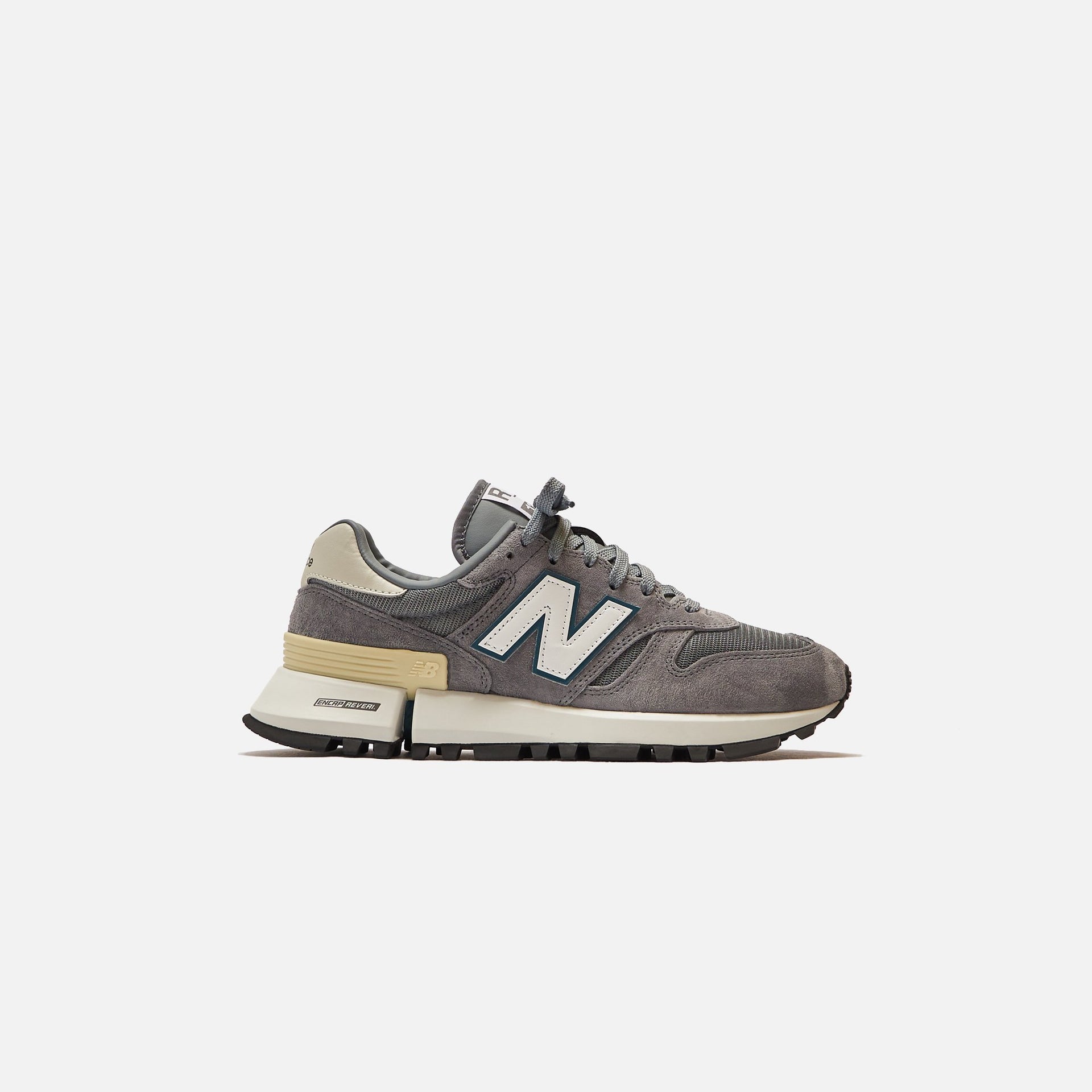 New Balance RC1300 - Grey