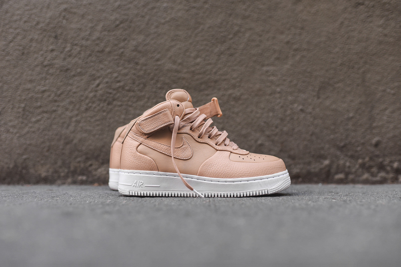 NikeLab Air Force One Mid - Vachetta