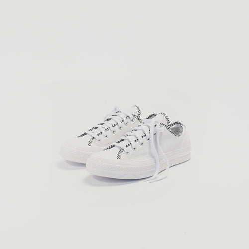 news/converse-chuck-70-mission-v-ox-low-white-converse-black