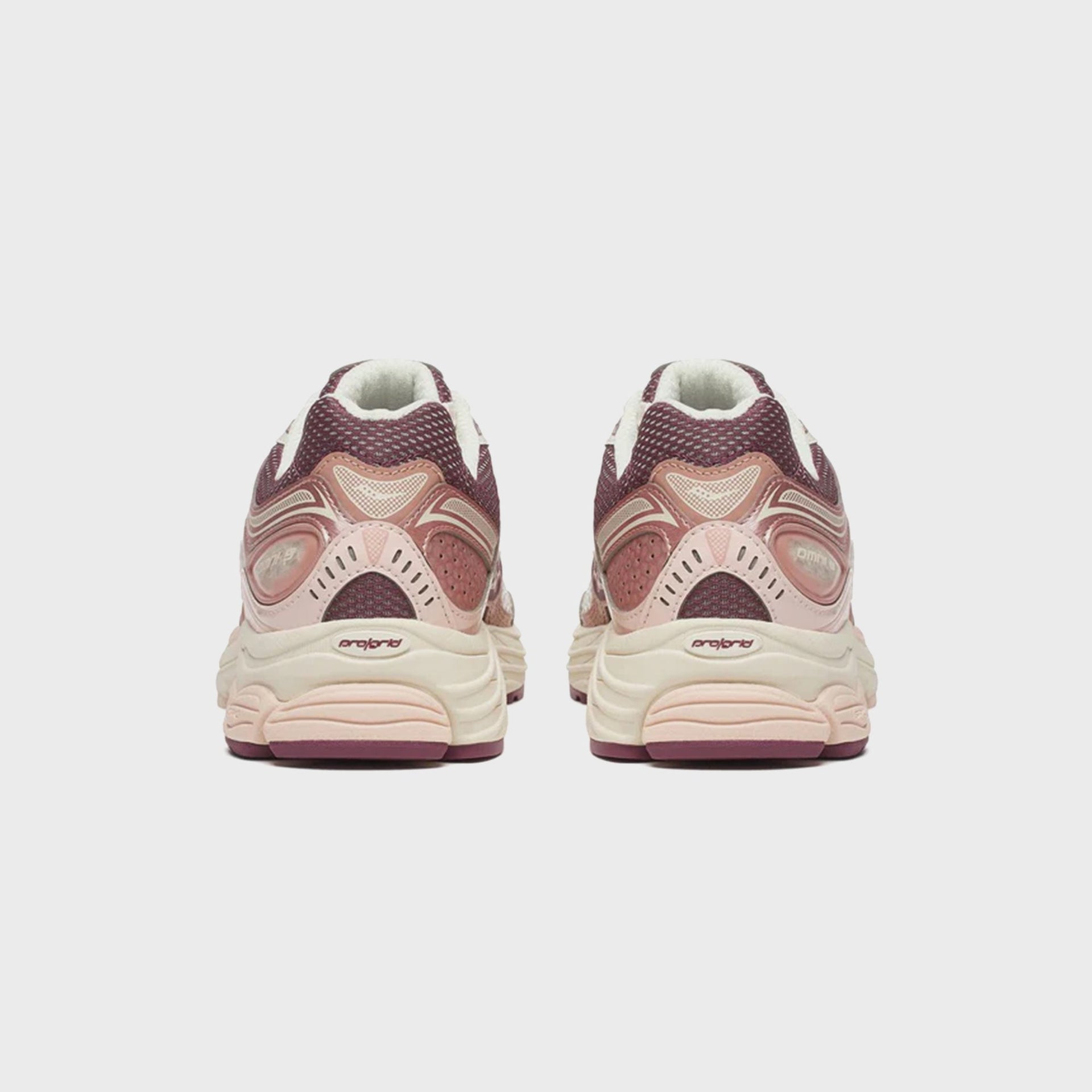 Saucony Progrid Omni 9 - Ivory / Peony