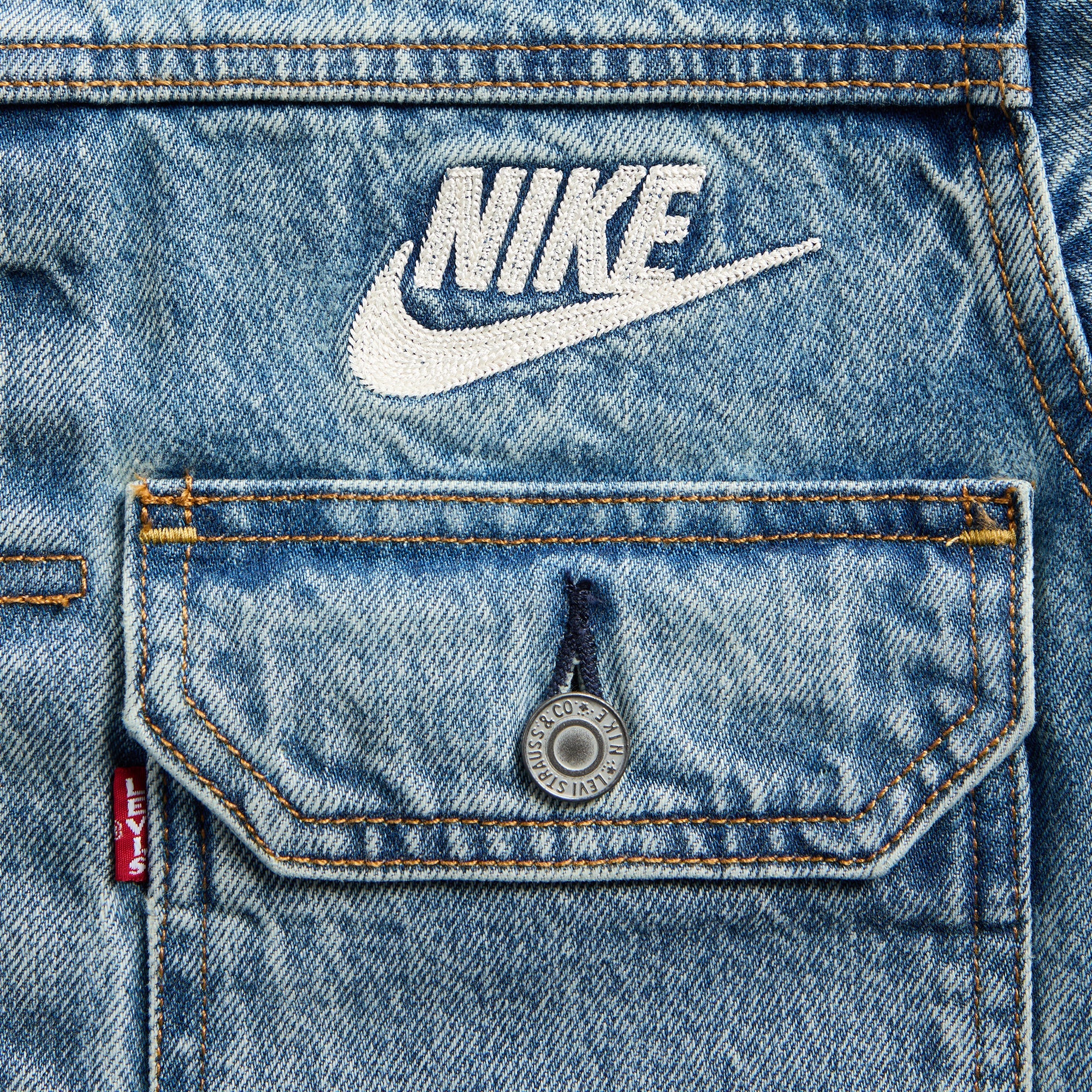 【Nike x Levi's】 Trucker Jacket Light Blue Nike x Levi's Trucker Jacket Denim Men's - SS25 - US
