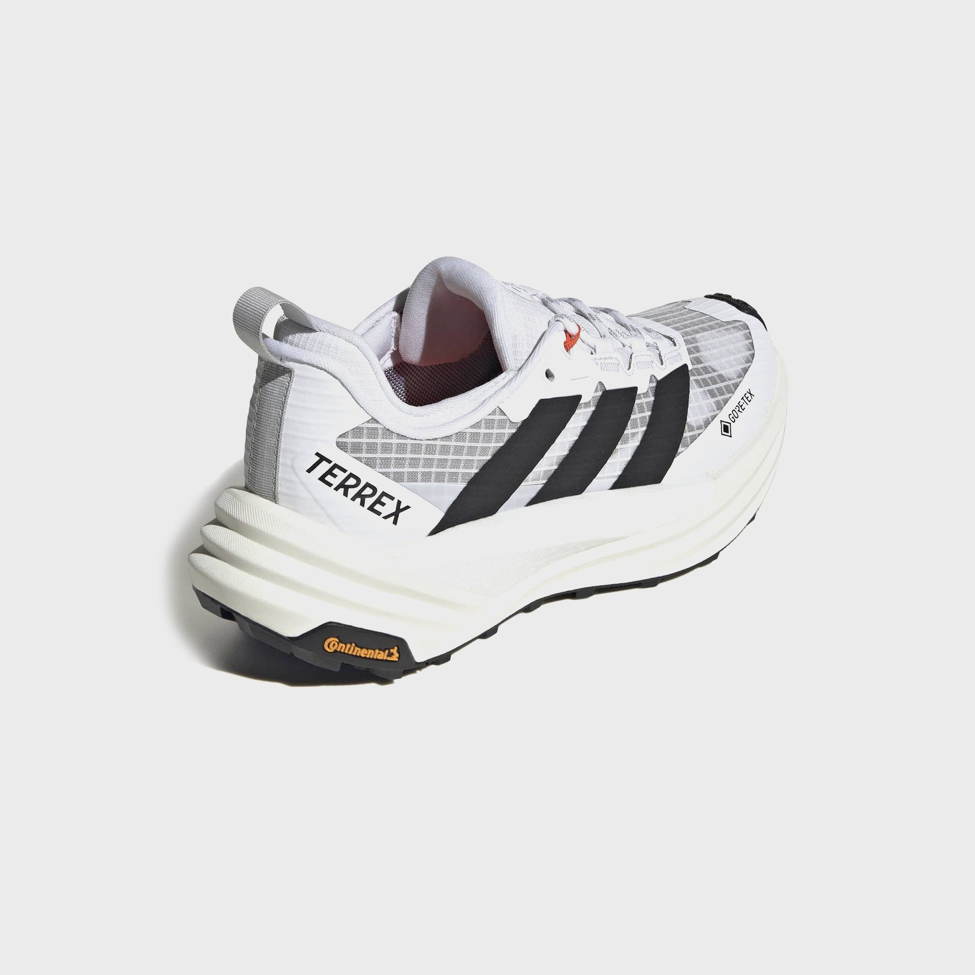 adidas Terrex Freehiker 3 Low Gore-Tex - Cloud White / Core Black / Off White