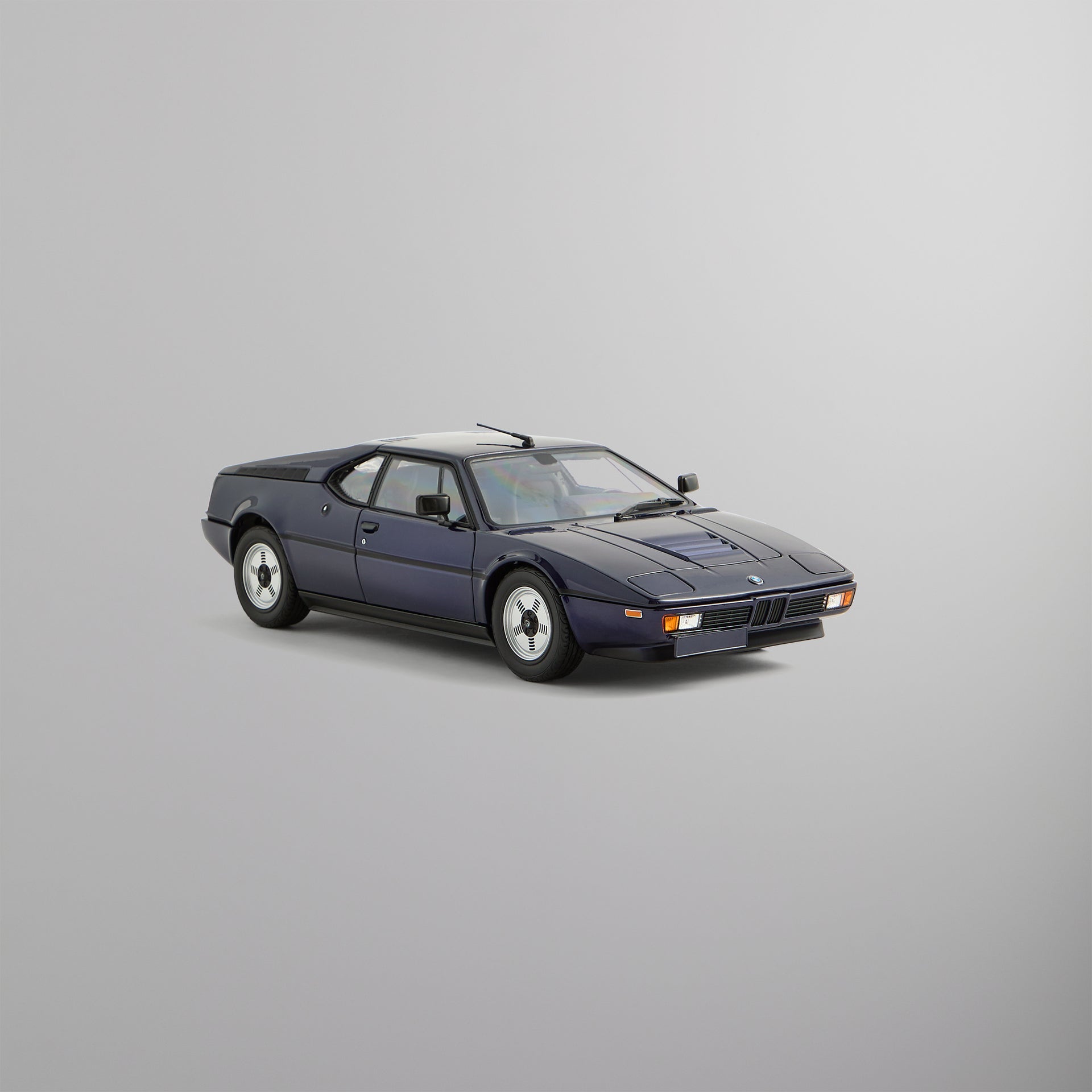 Kith for BMW M1 1:18 Diecast Replica - Techno Violet