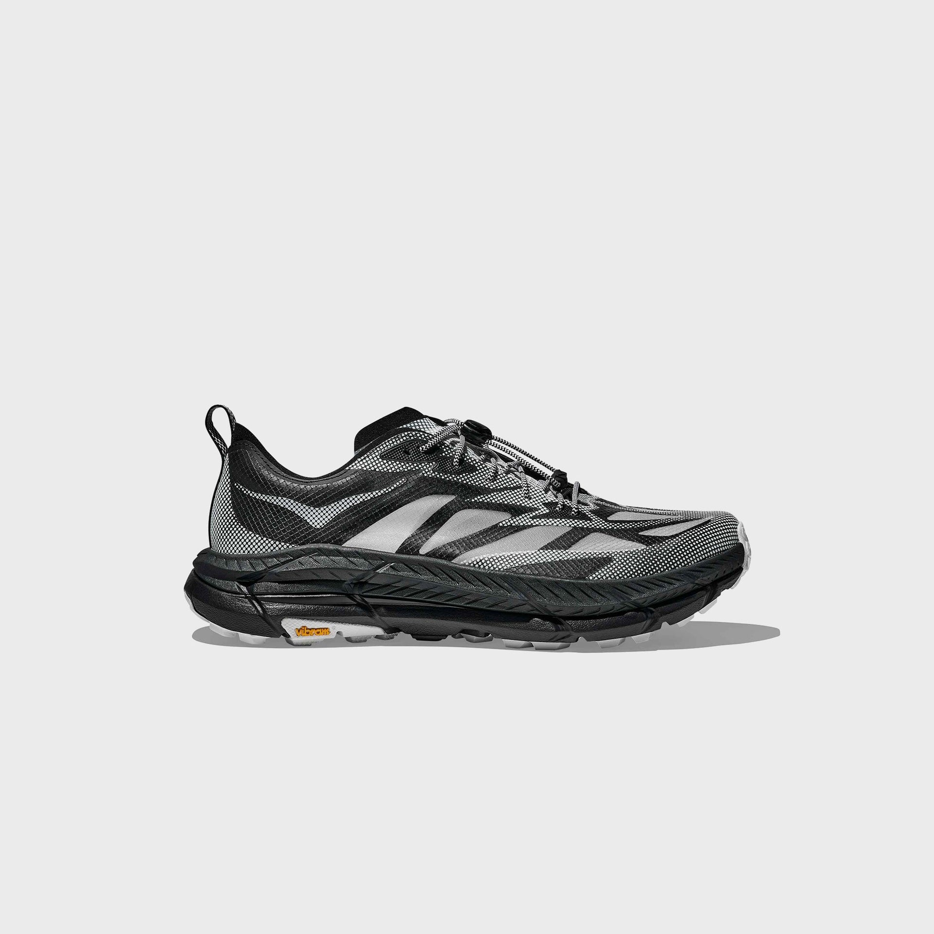 HOKA U Mafate Speed 4 Lite Ts - Black / White