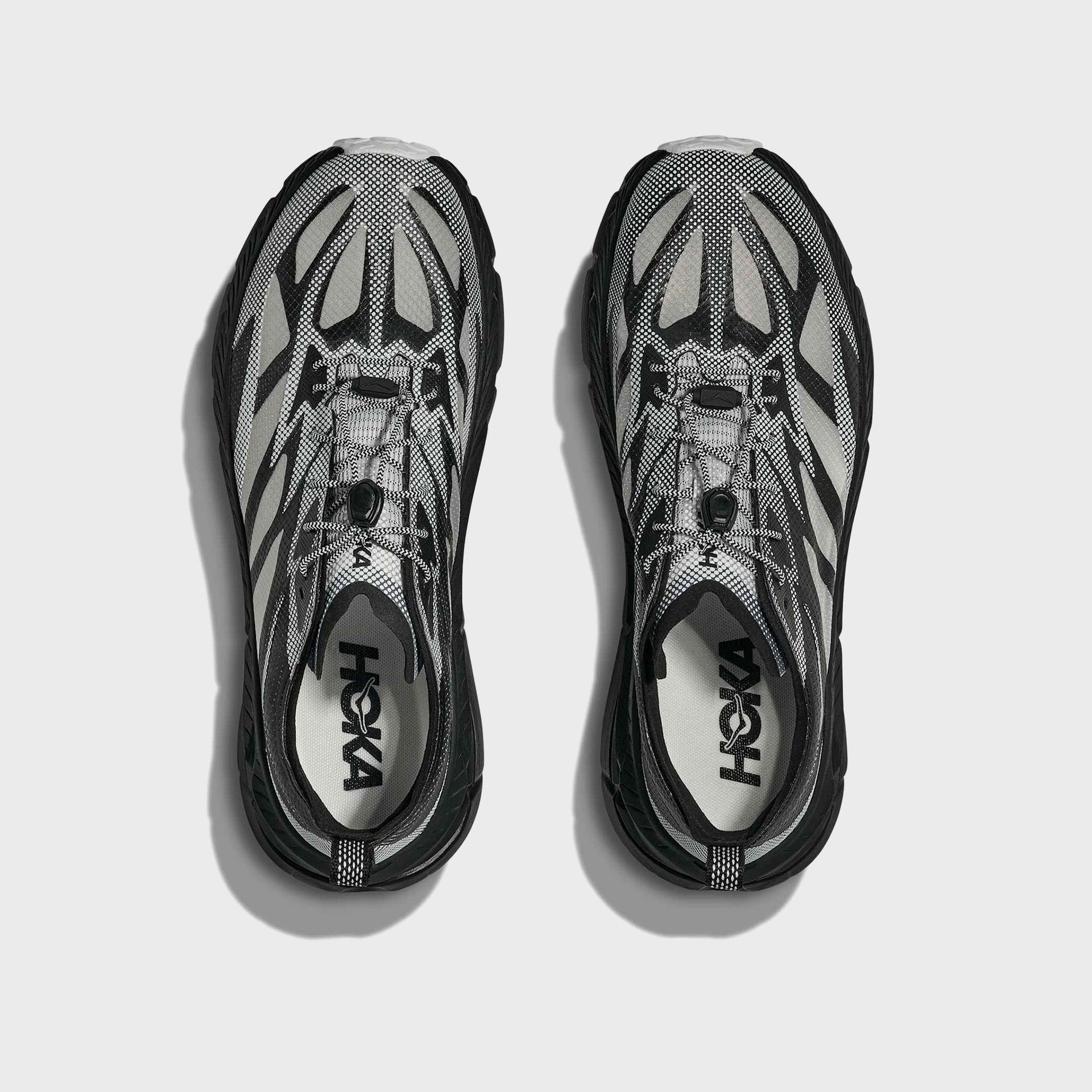 HOKA U Mafate Speed 4 Lite Ts - Black / White