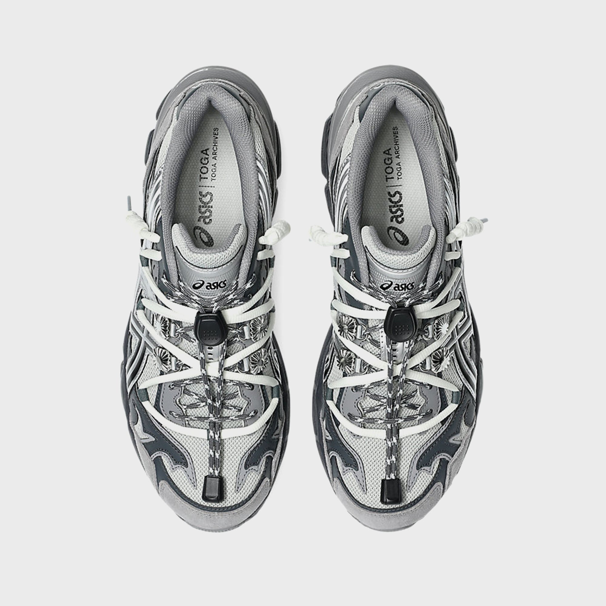 TOGA × Asics Gel-Cumulus 16 Grey 26.5 ASICS Gel-Cumulus 16 TOGA Grey Black Pure Silver Men's