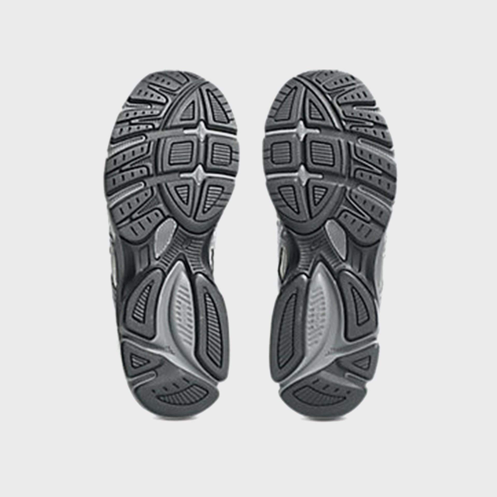 ASICS GEL-Stratus MC - Concrete / Carbon