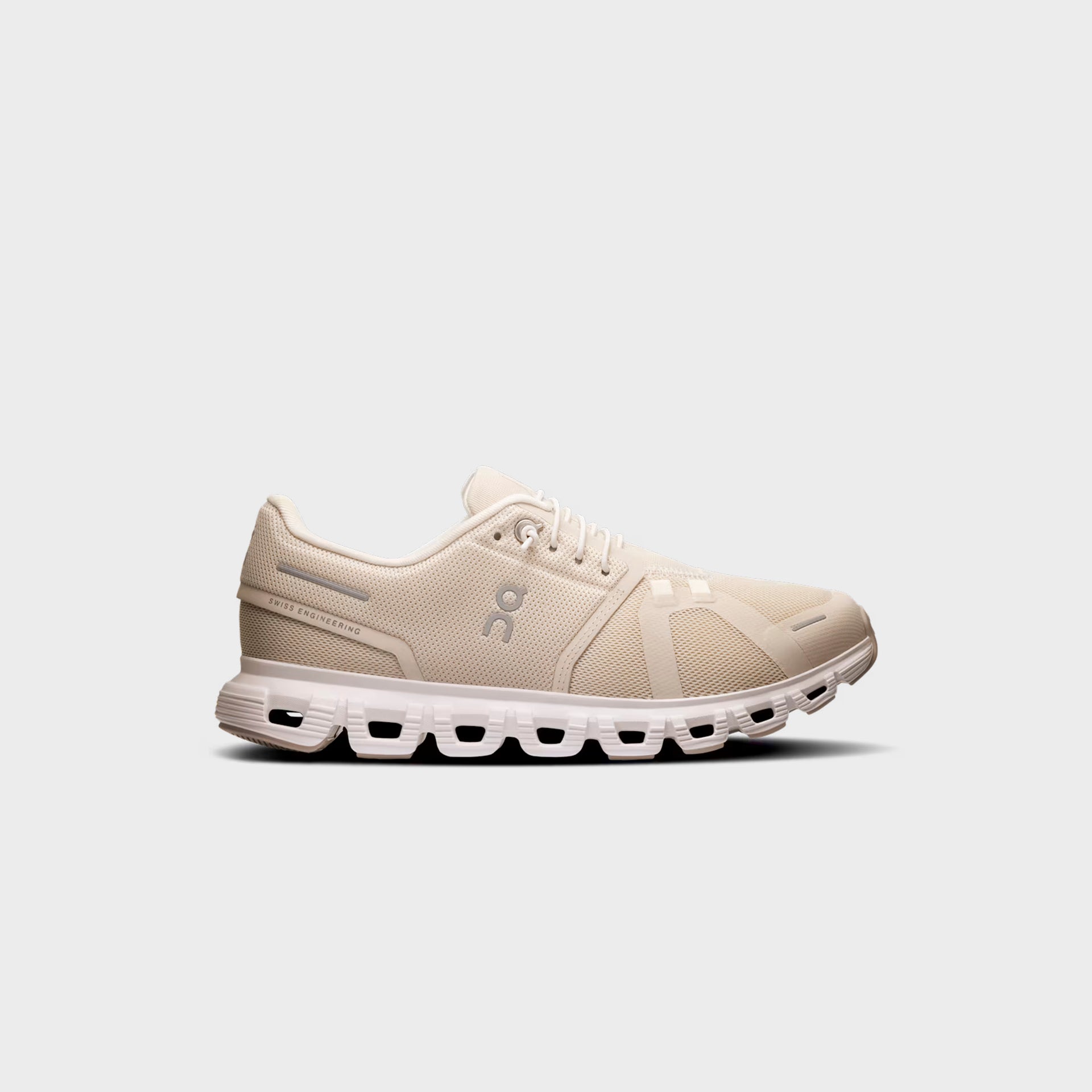 On Running WMNS Cloud 6 - Pearl / White