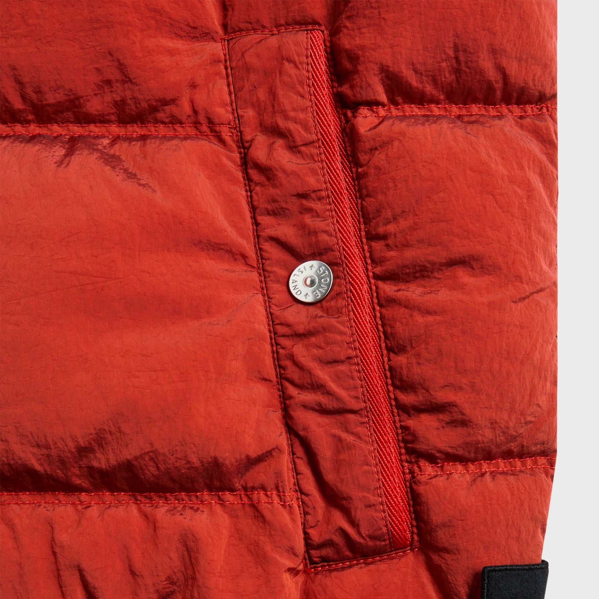 Stone Island Econyl® Vest - Scarlet