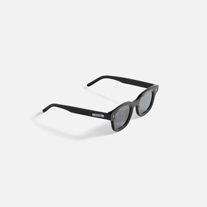 Akila Apollo Sunglasses - Black / Black