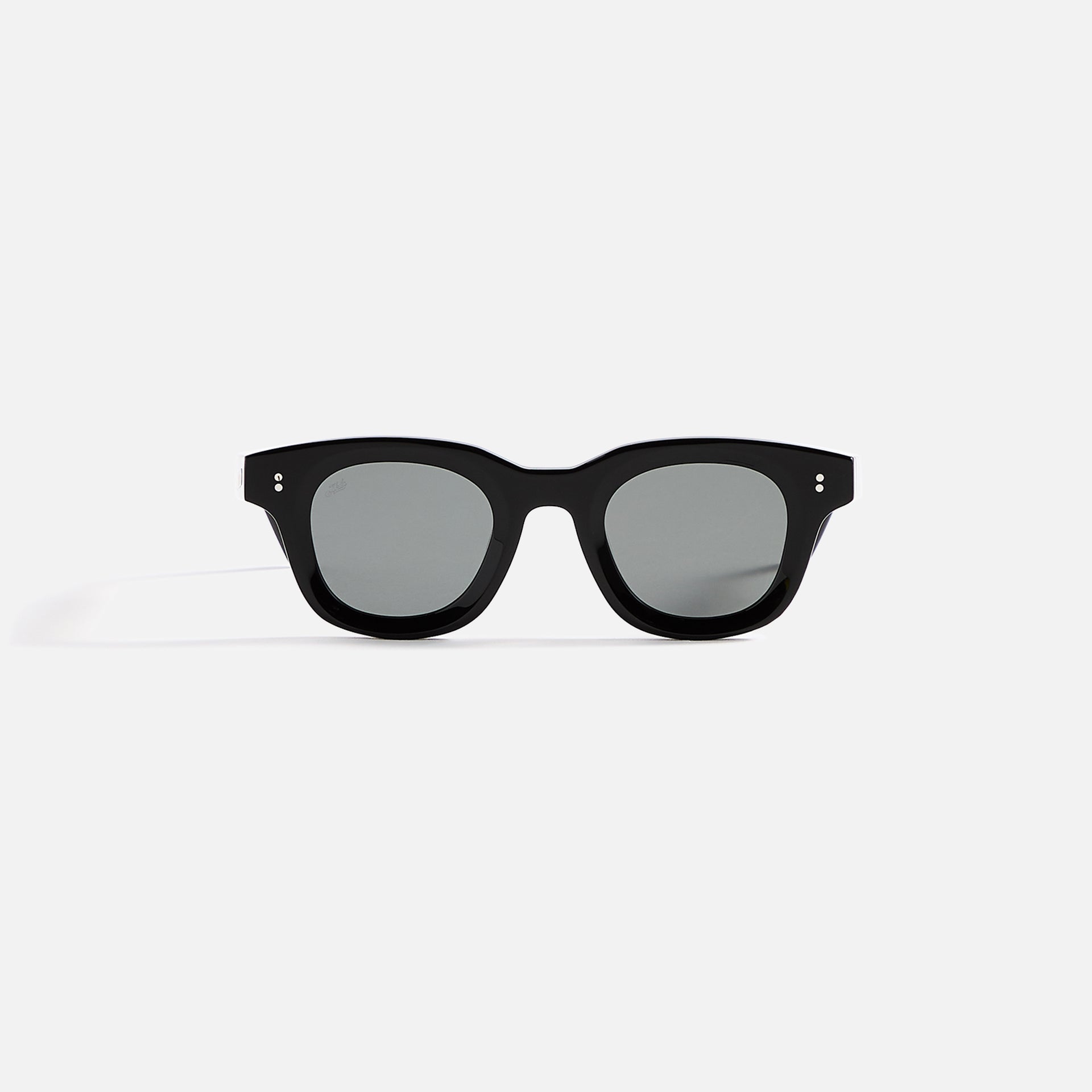 AKILA Apollo Sunglasses - Black / Black