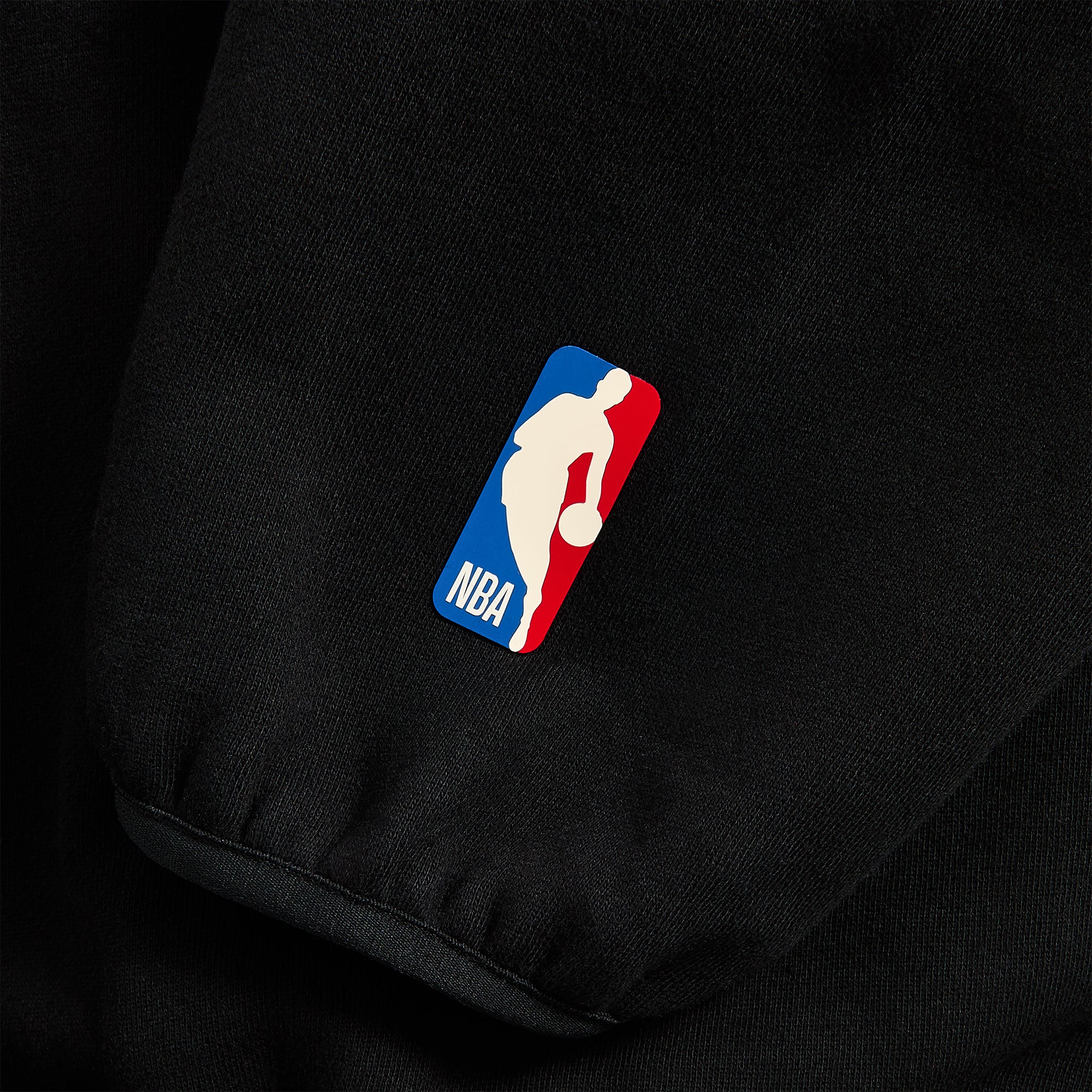 トップス Essentials Bulls Hoodie NBA ESSENTIALS BULLS HOODIE - BLACK – lapstoneandhammer.com