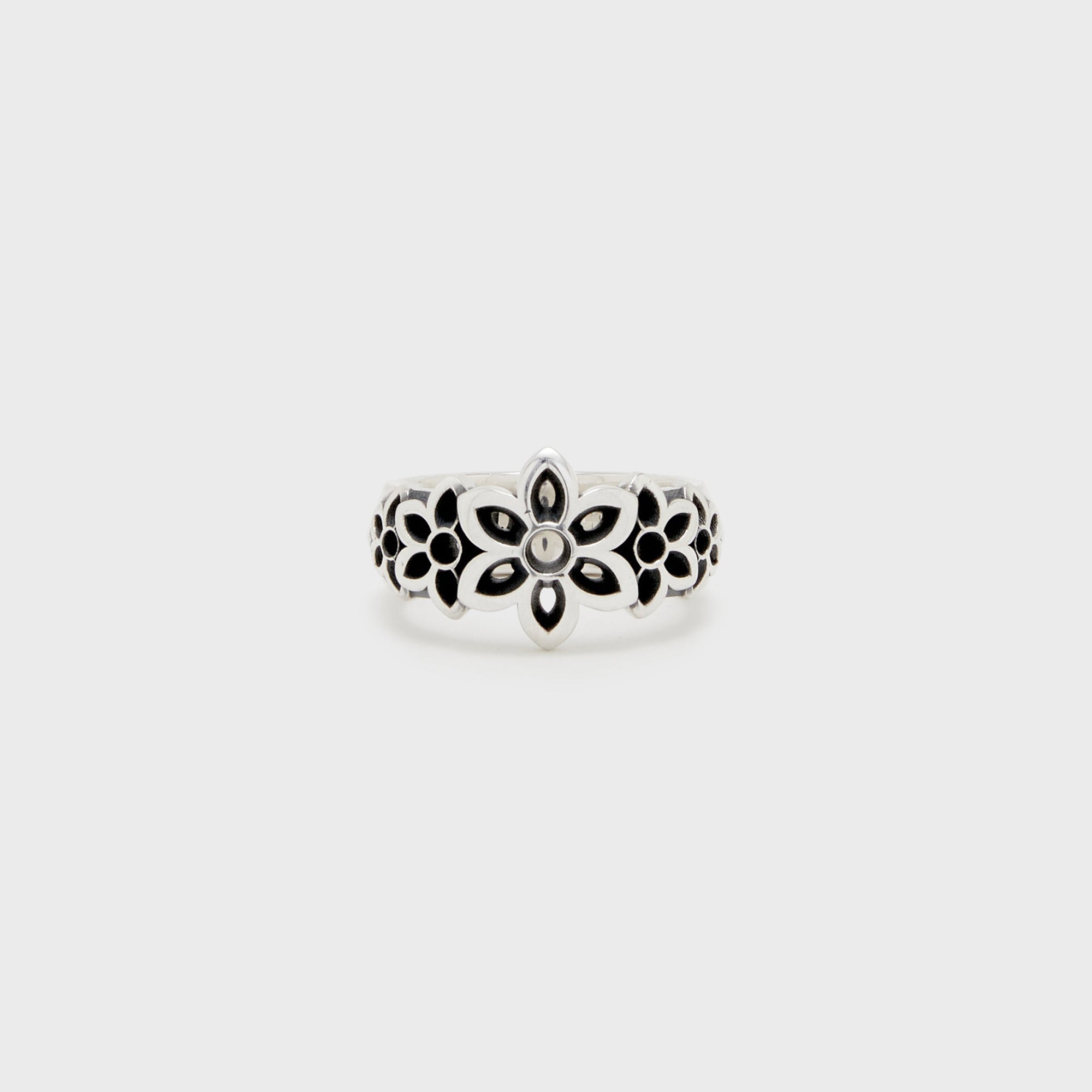 デスモンド　Good Art HLYWD GOOD ART HLYWD Model 18 A Ring Medium - Sterling Silver – Kith