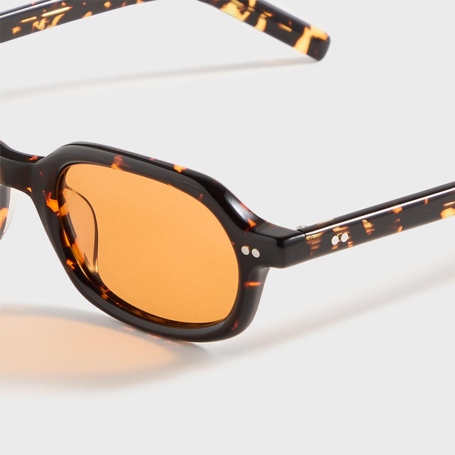 AKILA Psyche Sunglasses in Tokyo Tortoise / Orange