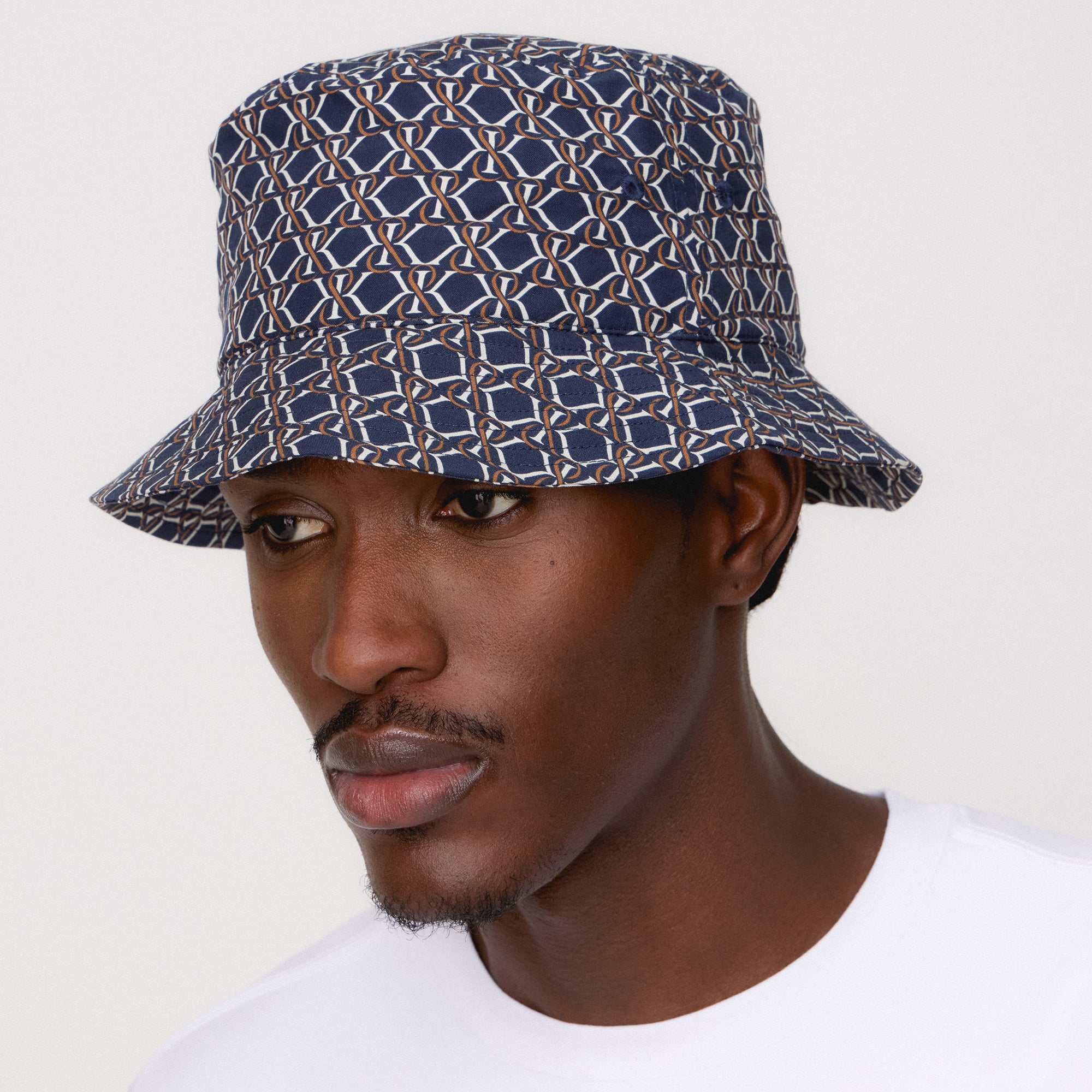 お歳暮 2024 Bucket Dawson Crest Monogram Kith Hat Nocturnal - 帽子