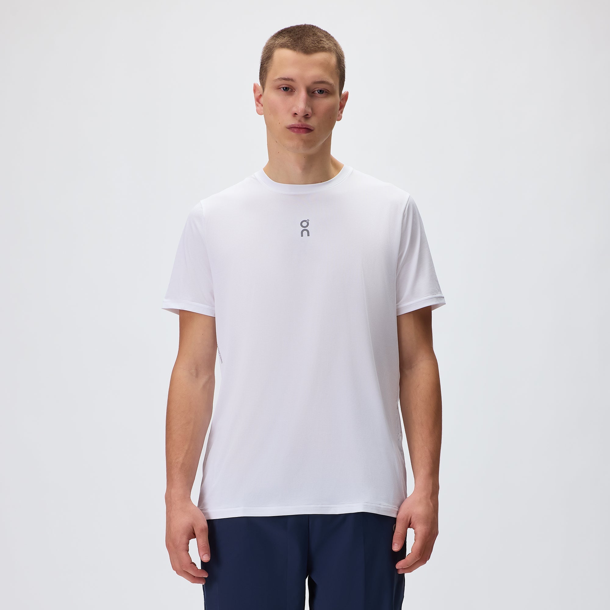 【新品】kith x on core tank Tシャツ 白 Sサイズ Kith for On Core Tee - Brilliant White