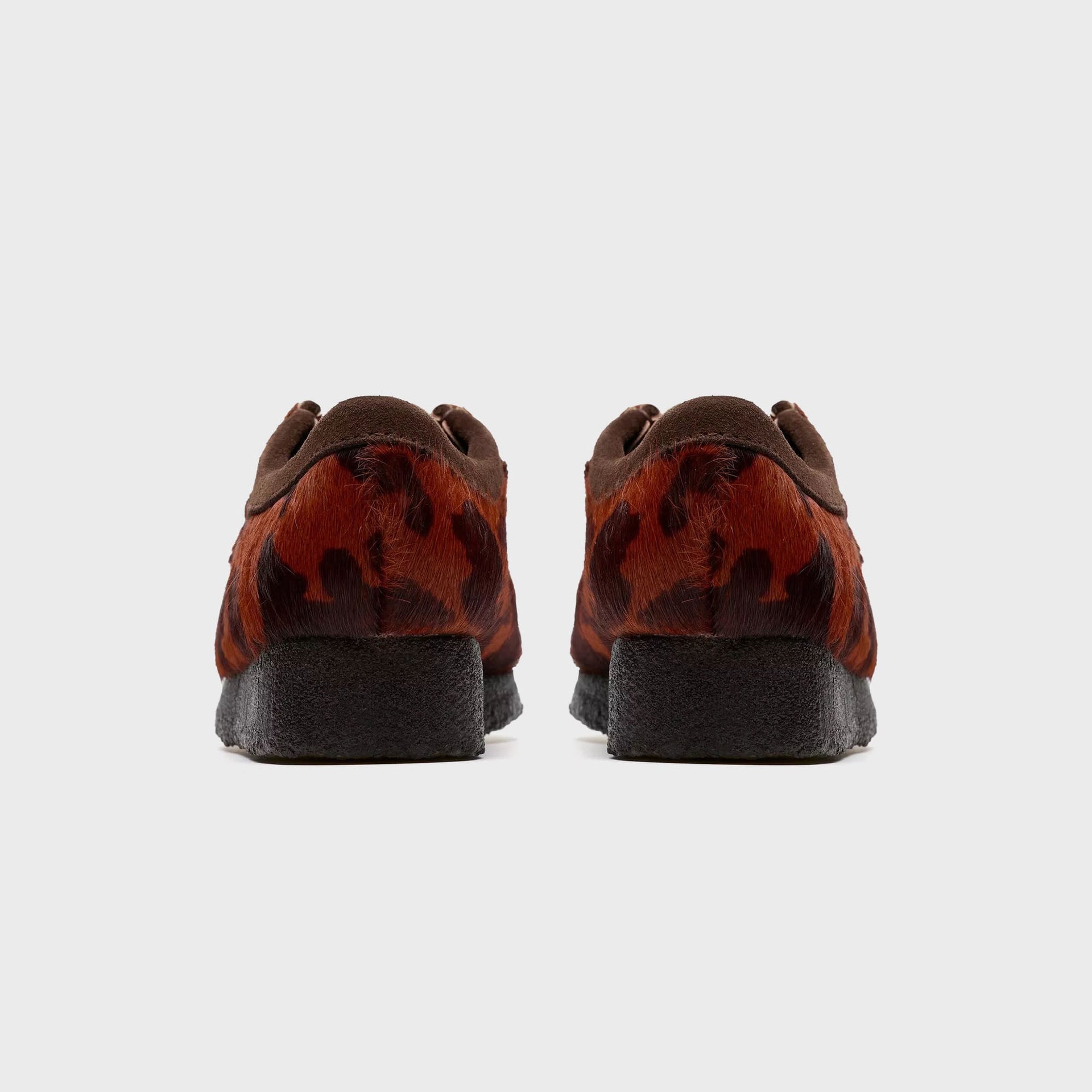 Clarks WMNS Wallabee - Brown Cow Print