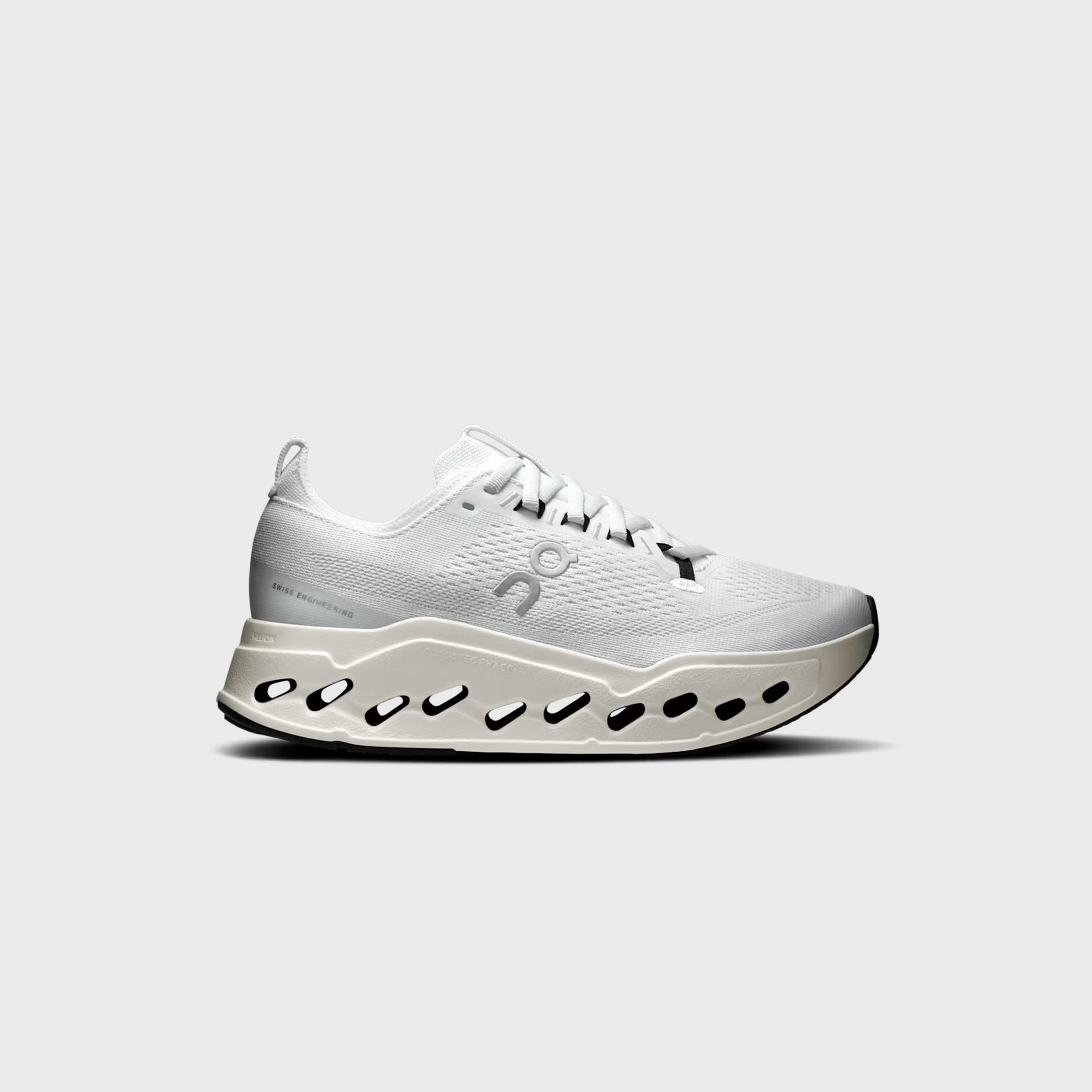On Running WMNS Cloudsurfer Max - White / White
