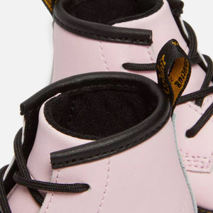Dr. Martens Oiled Crib 1460 - Pale Pink