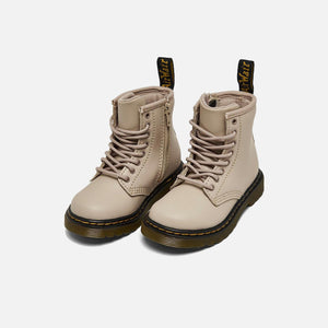 Dr. Martens Oiled TD 1460 Romario - Vintage Taupe