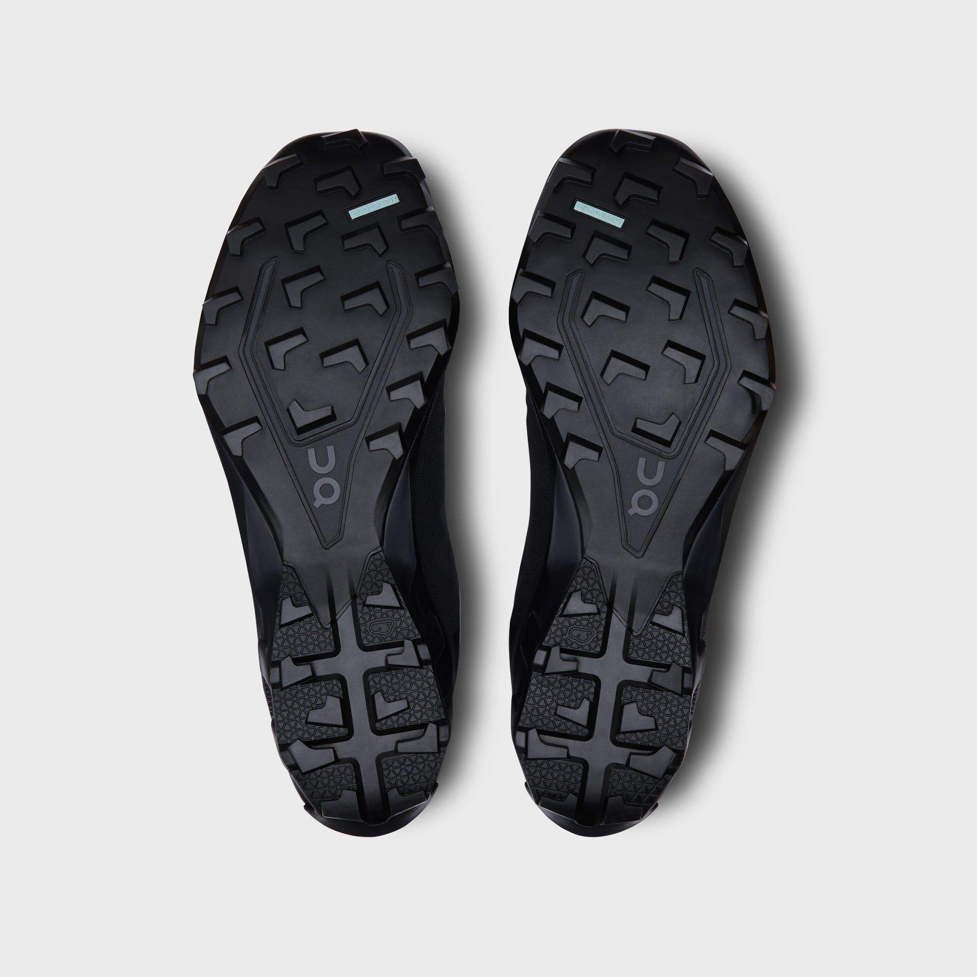 On Running x Post Archive Faction Cloudventure Peak - All