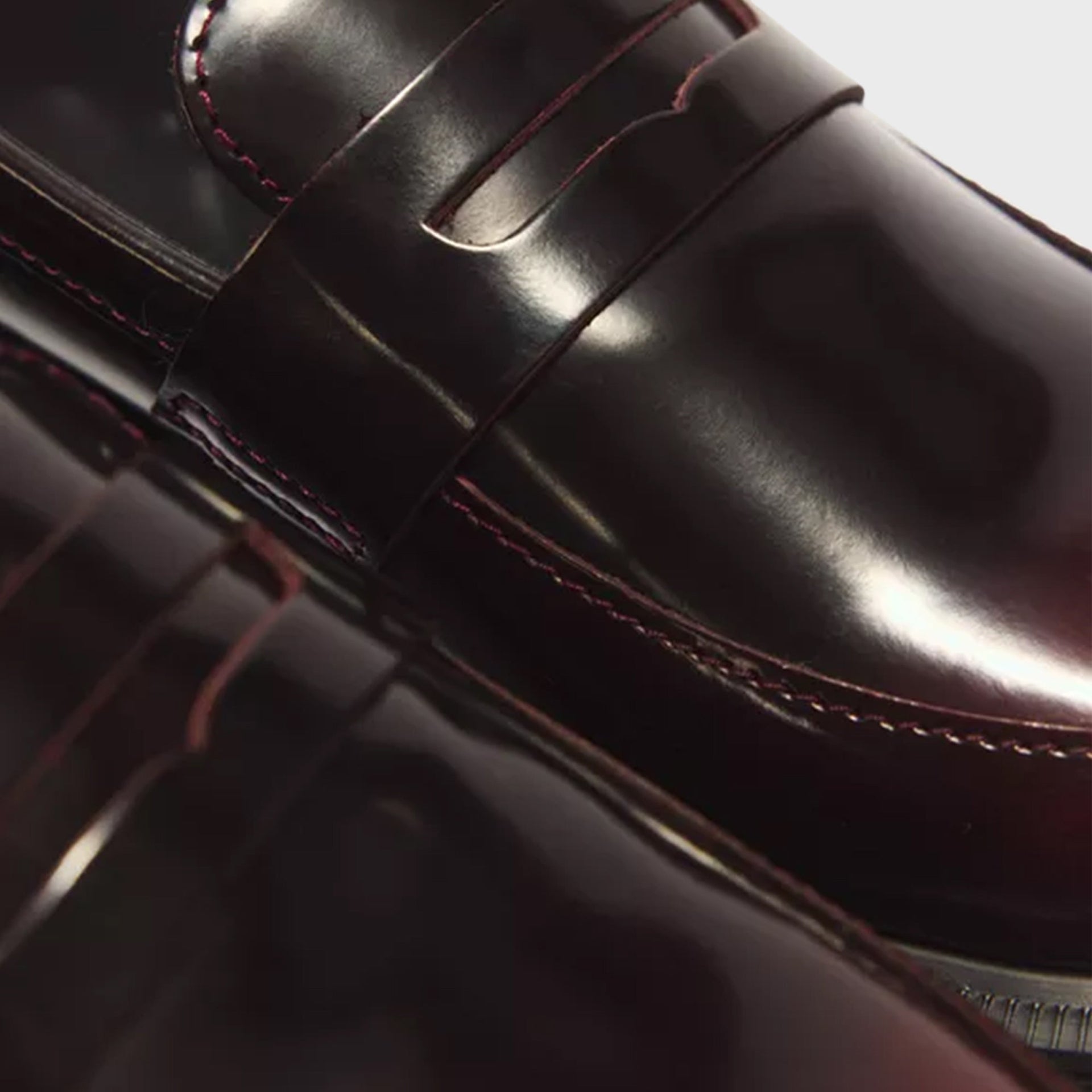 Dr. Martens WMNS Temara Arcadia Leather Loafer - Cherry Red