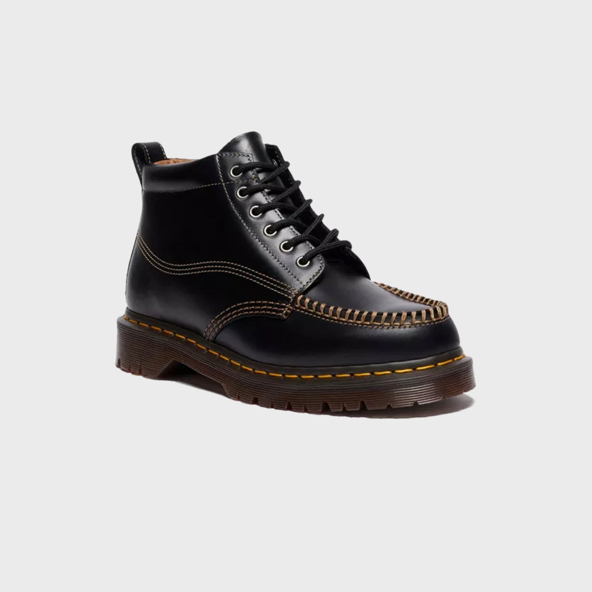 Dr. Martens Lowell Chukka - Black Orleans