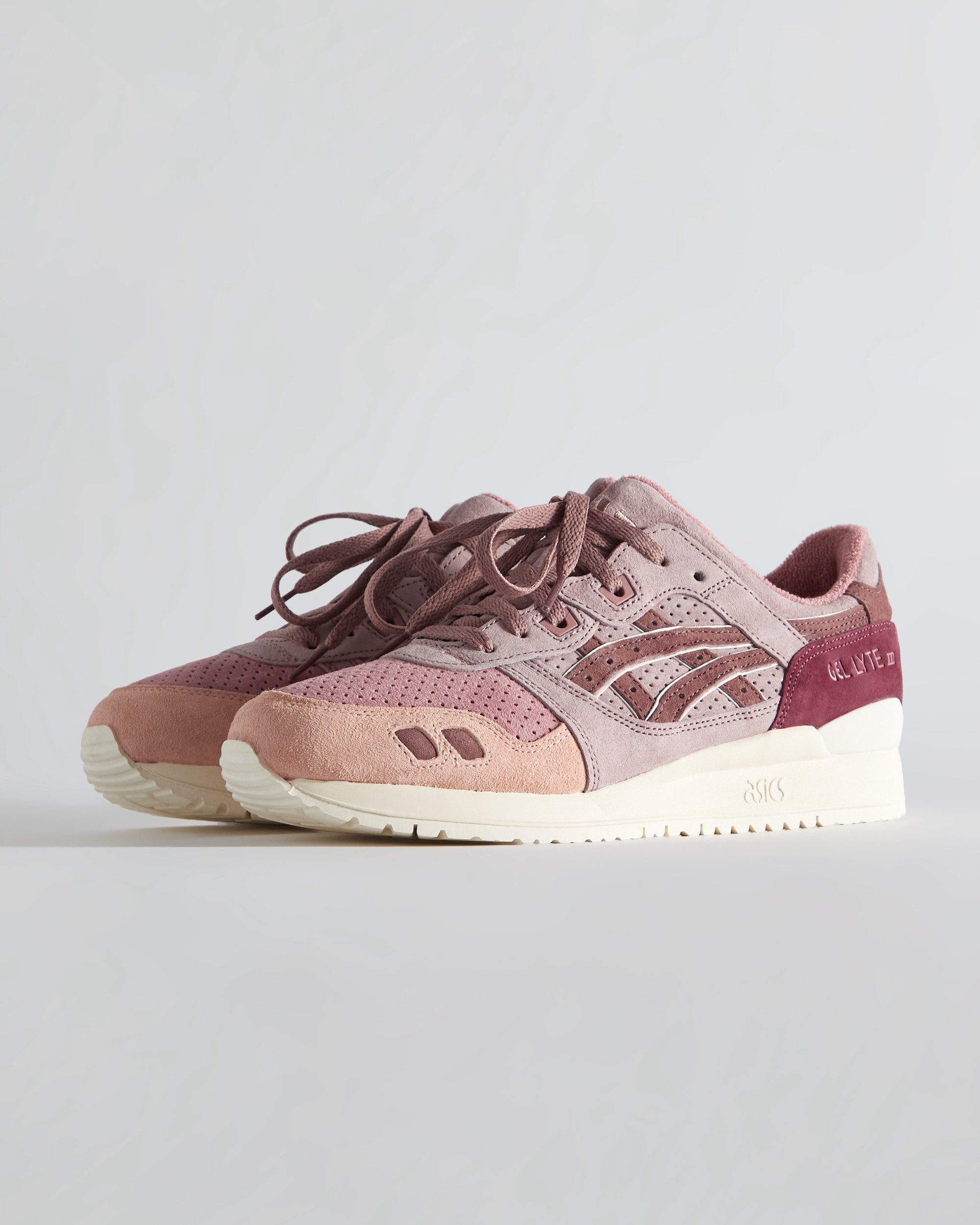 Ronnie Fieg for ASICS GEL-LYTE III By Invitation Only – Kith