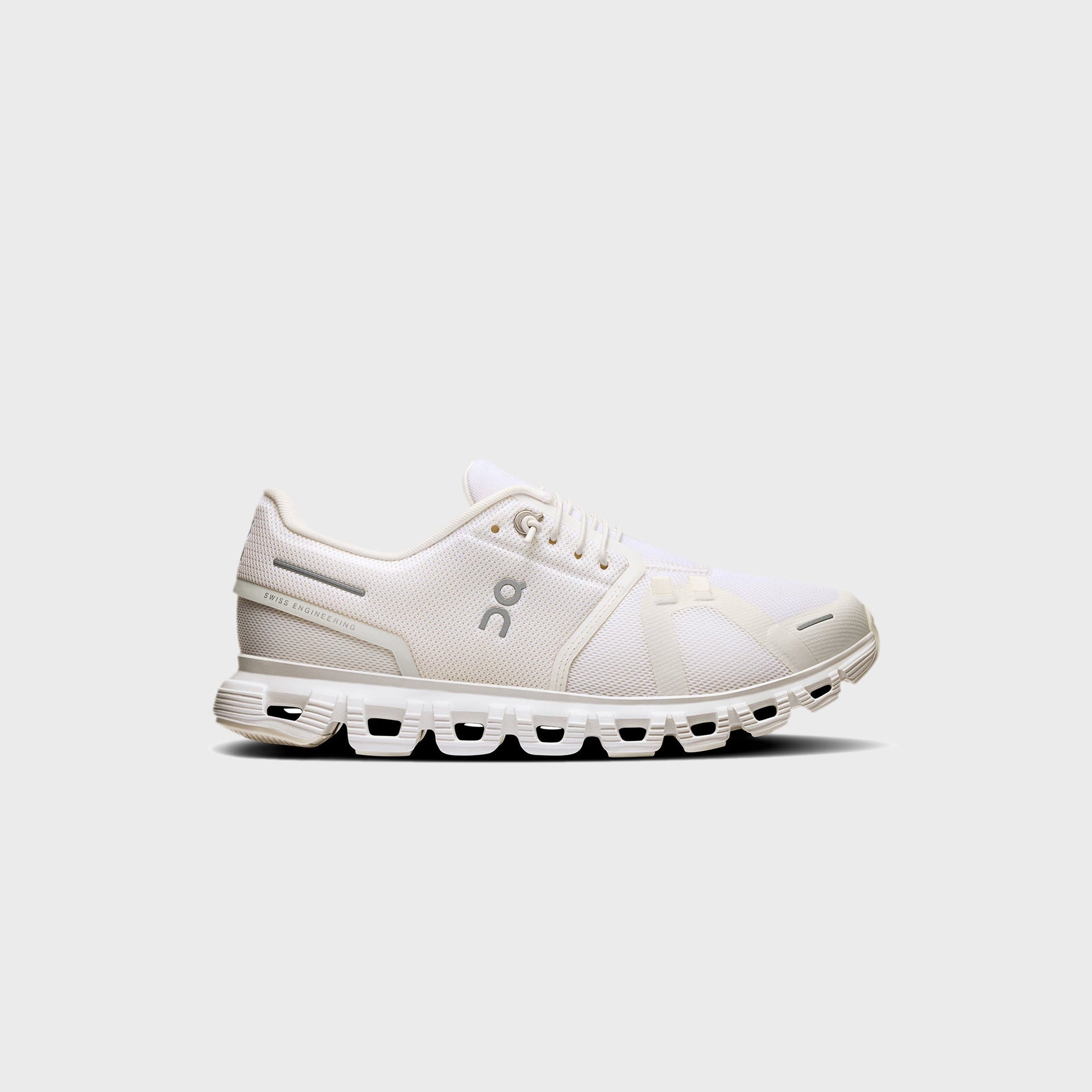 On Running WMNS Cloud 6 - White