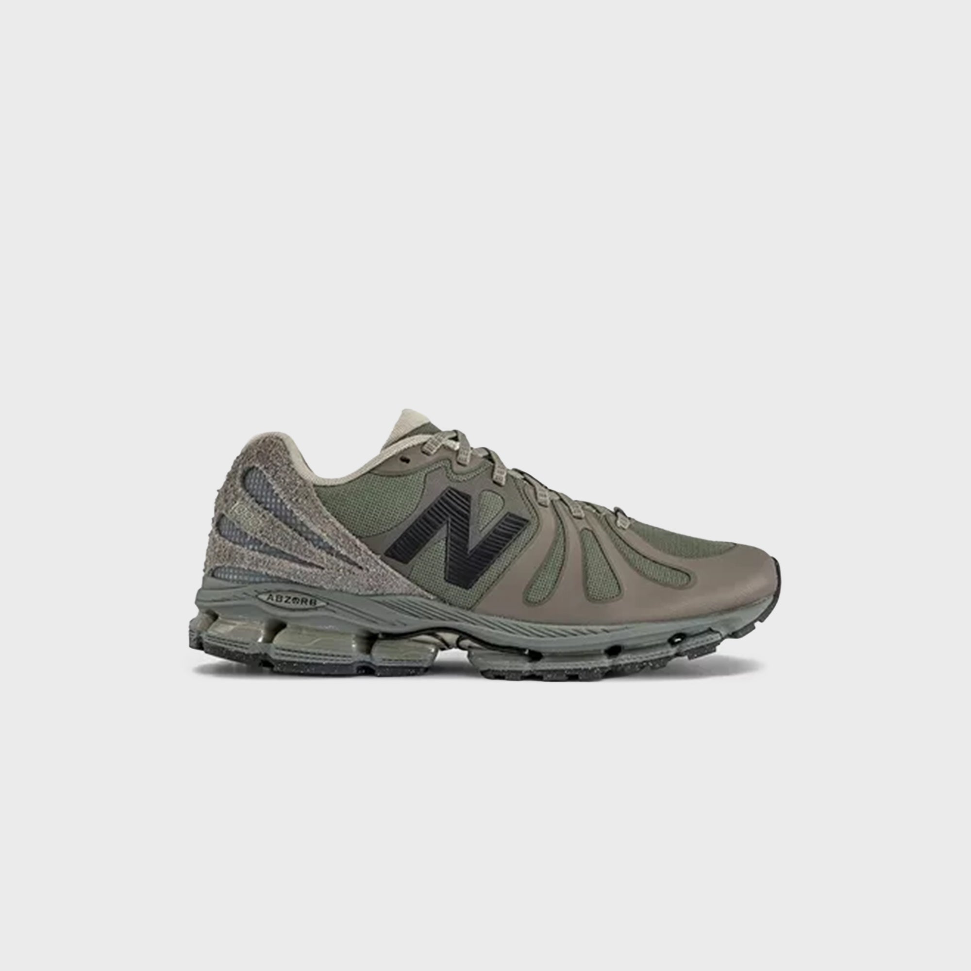 アイネス　NBP New Balance x Stone Island ABZORB 1890 - Deep Forest / Olive Green