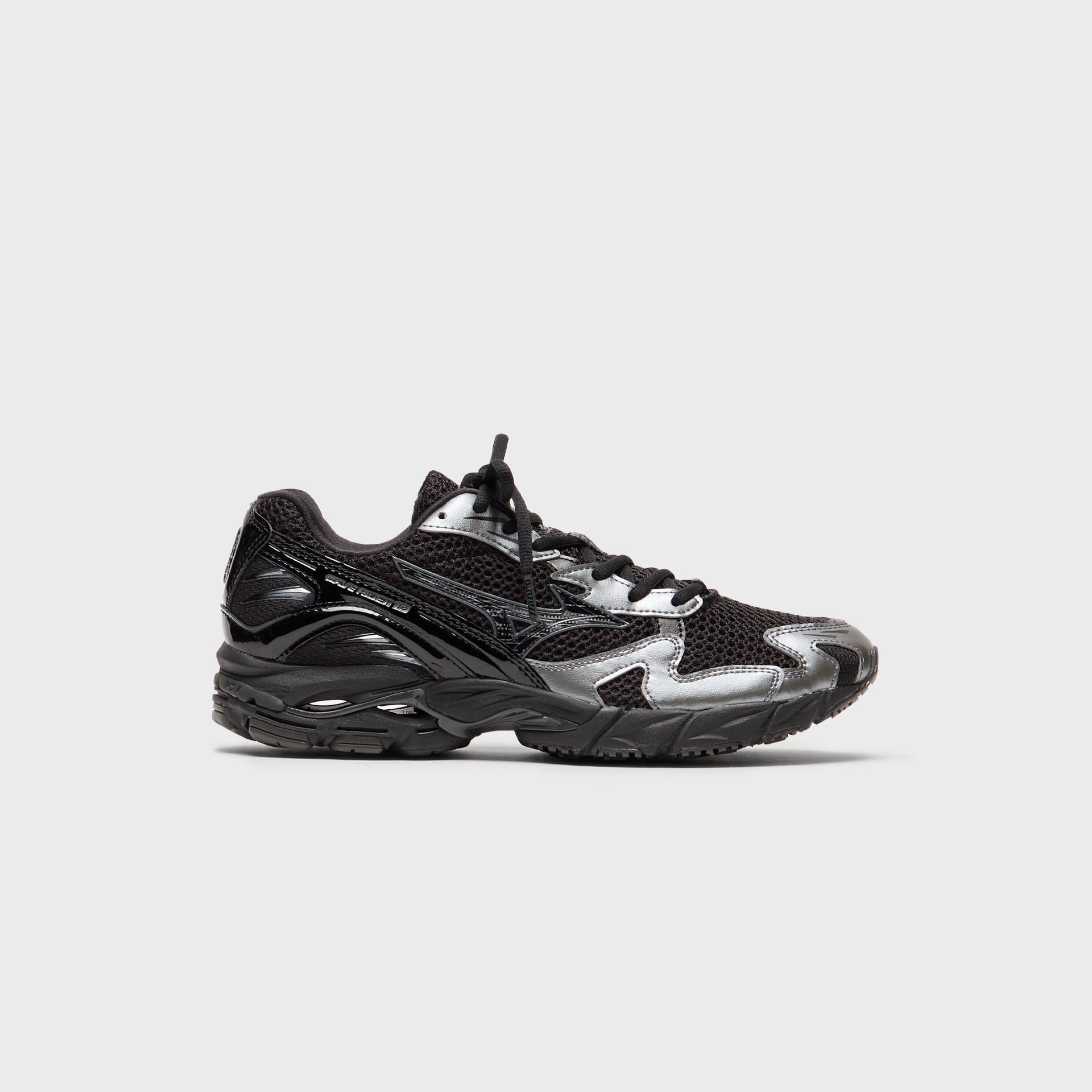 Mizuno Wave Rider 10 - Black / Black Sand / Metallic Gray