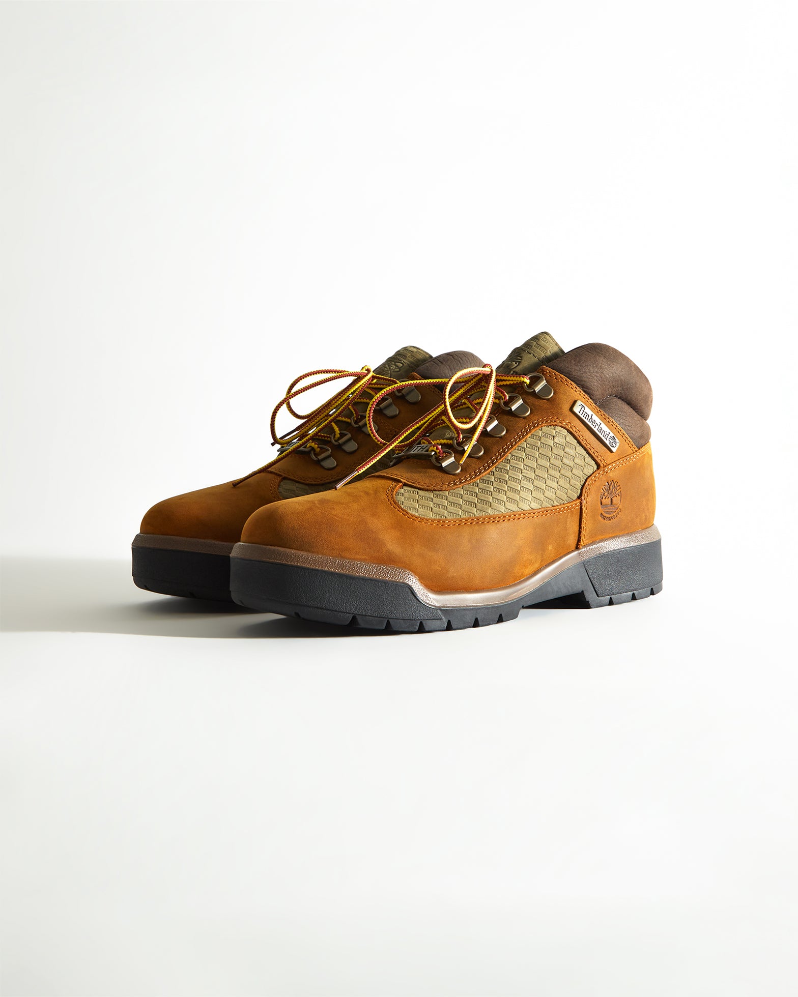 Timberland Ronnie Fieg KITHフィールドブーツ Ronnie Fieg (KITH) x Timberland 6” Boot - Olive Shear (Size