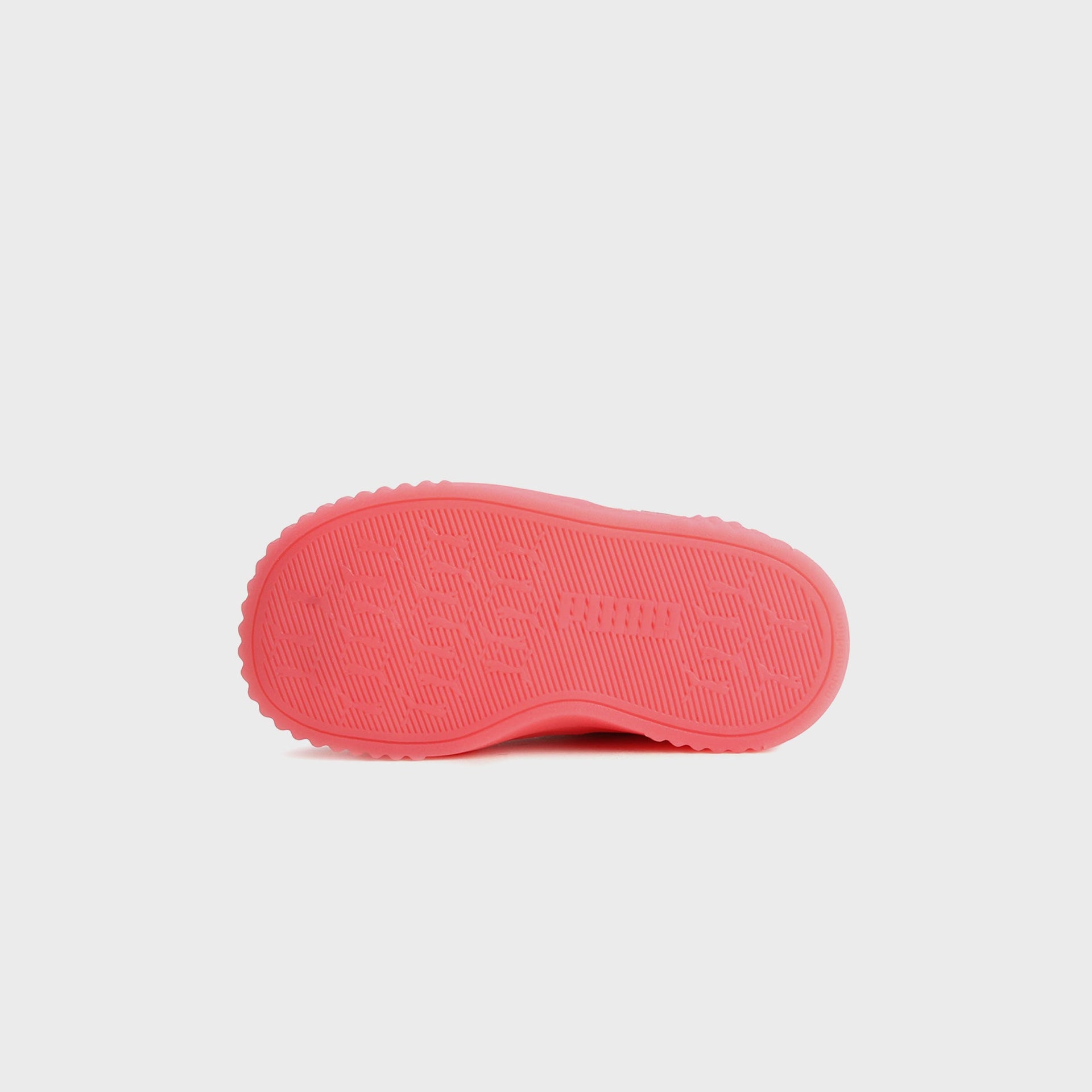 PUMA x Care Bears x Sesame Street TD Carina 3.0 - PUMA White / Active Red