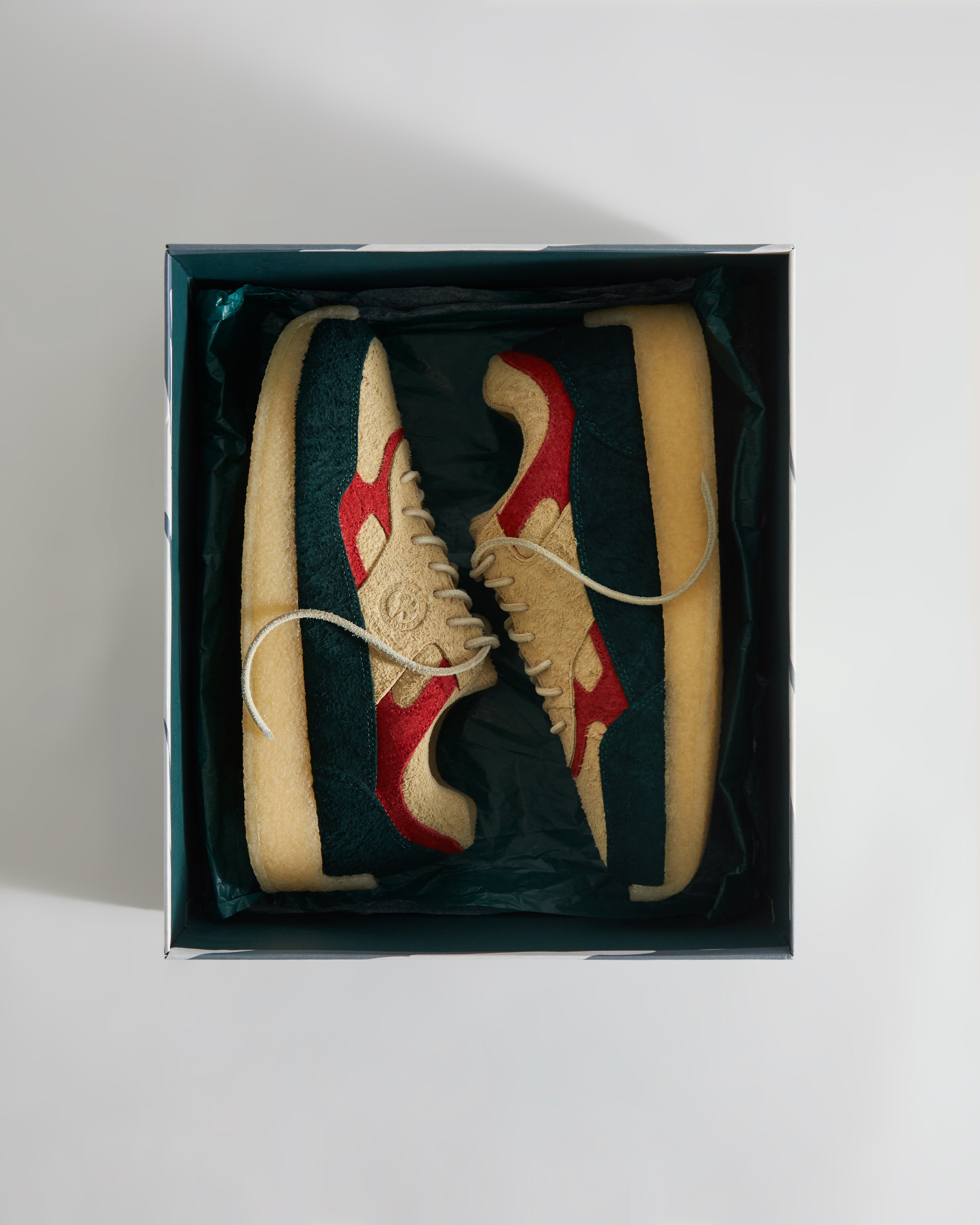 8th St by Ronnie Fieg for Clarks Originals Lockhill – Kith